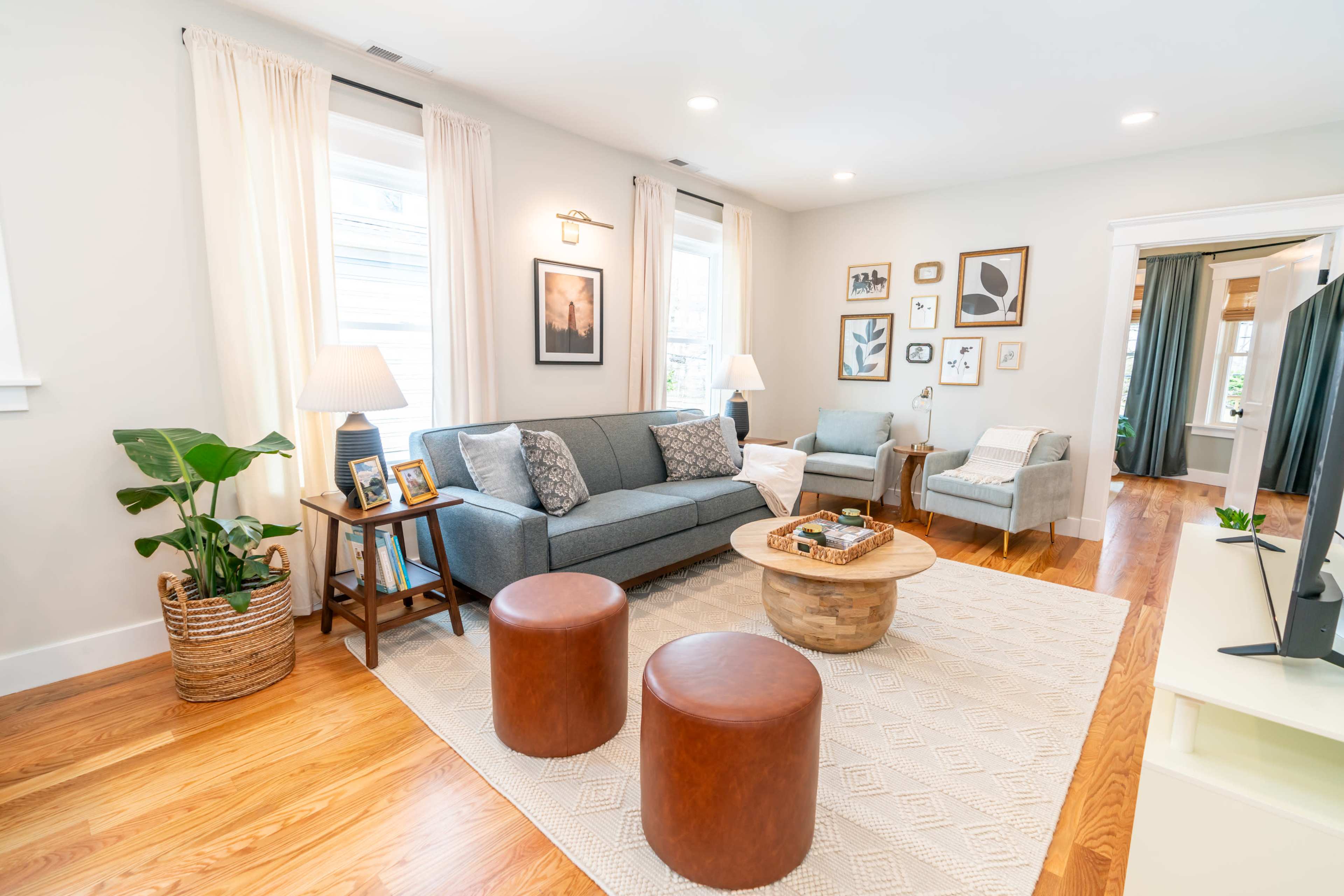 Sage Haven: Elegant, Comfortable, Close to Yale & Downtown New Haven Image in Prospect Hill Historic District, New Haven, CT
