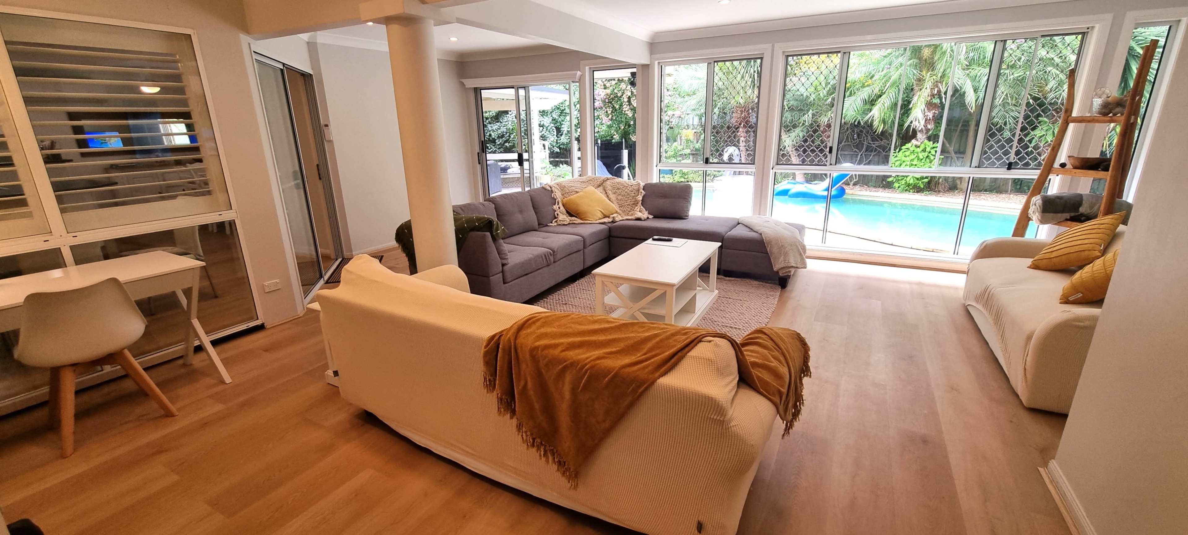 Large 6BRM house and pool in Robina Image in Robina, Robina, QLD