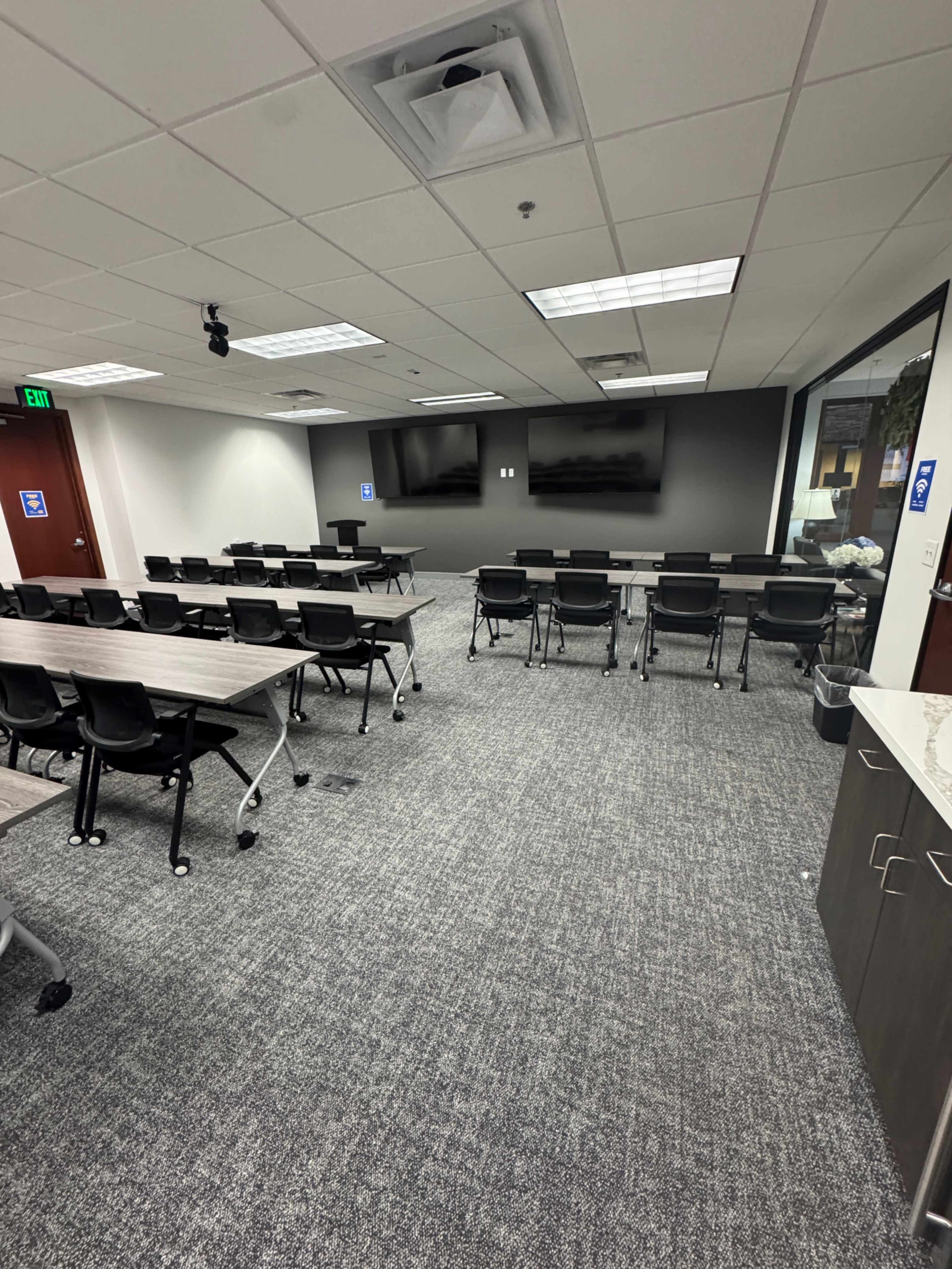 Desert Ridge Large Training Room Image in Desert View Village, Phoenix, AZ
