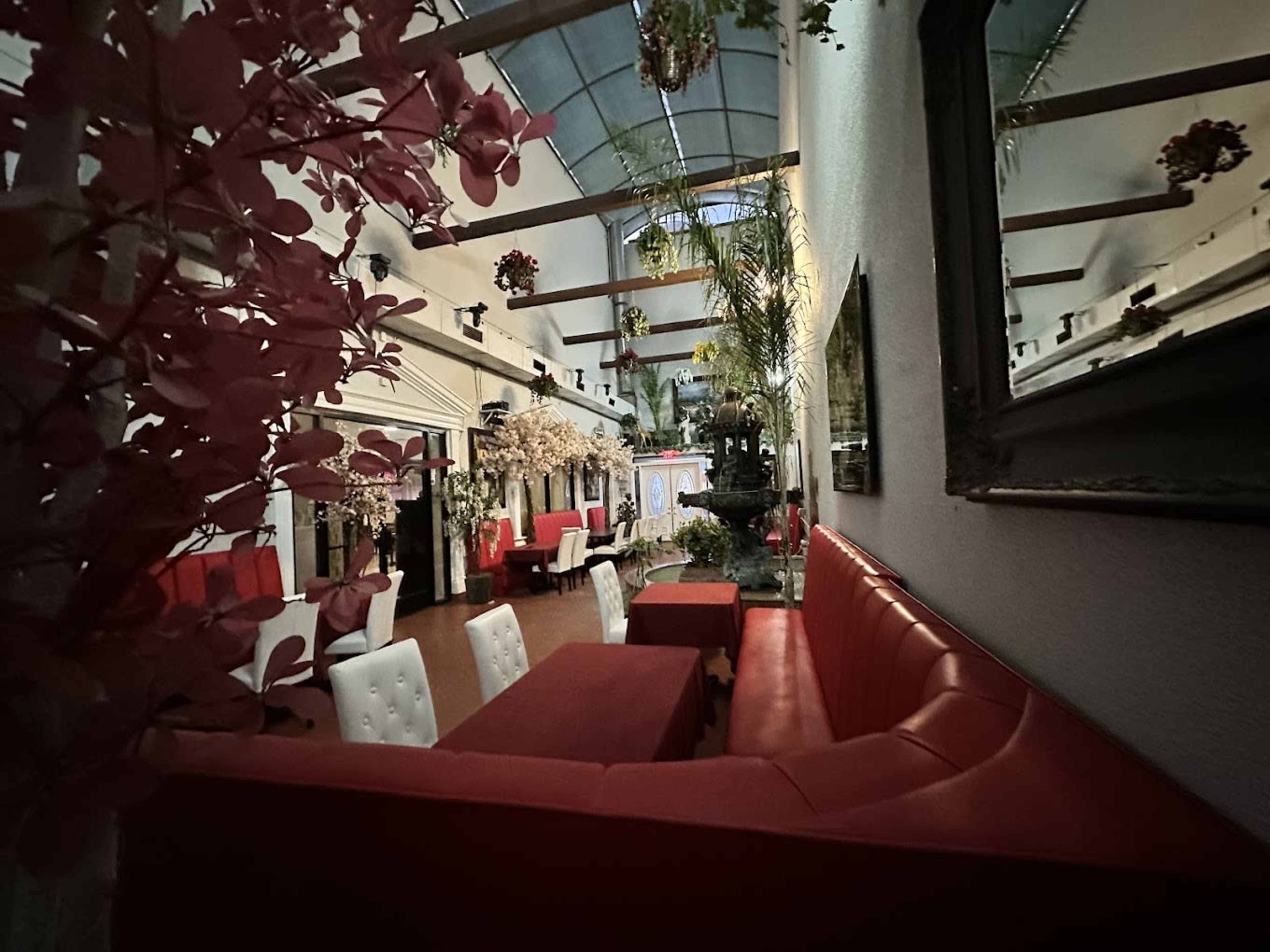 Indoor garden Banquet hall Image in Sovana, Las Vegas, NV