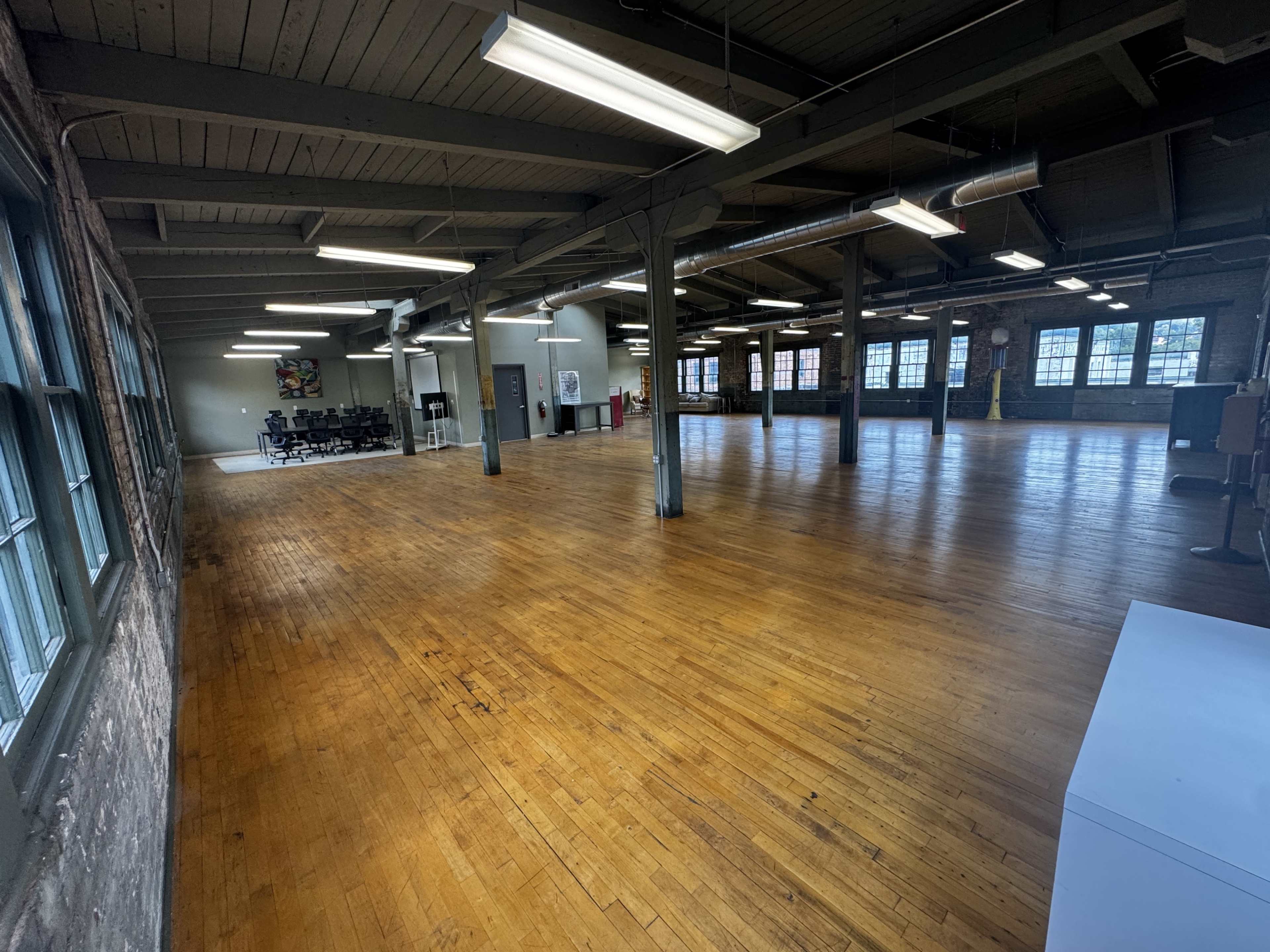 Star View Room — Historic Factory with Wood Floors Image in Roanoke, Roanoke, VA