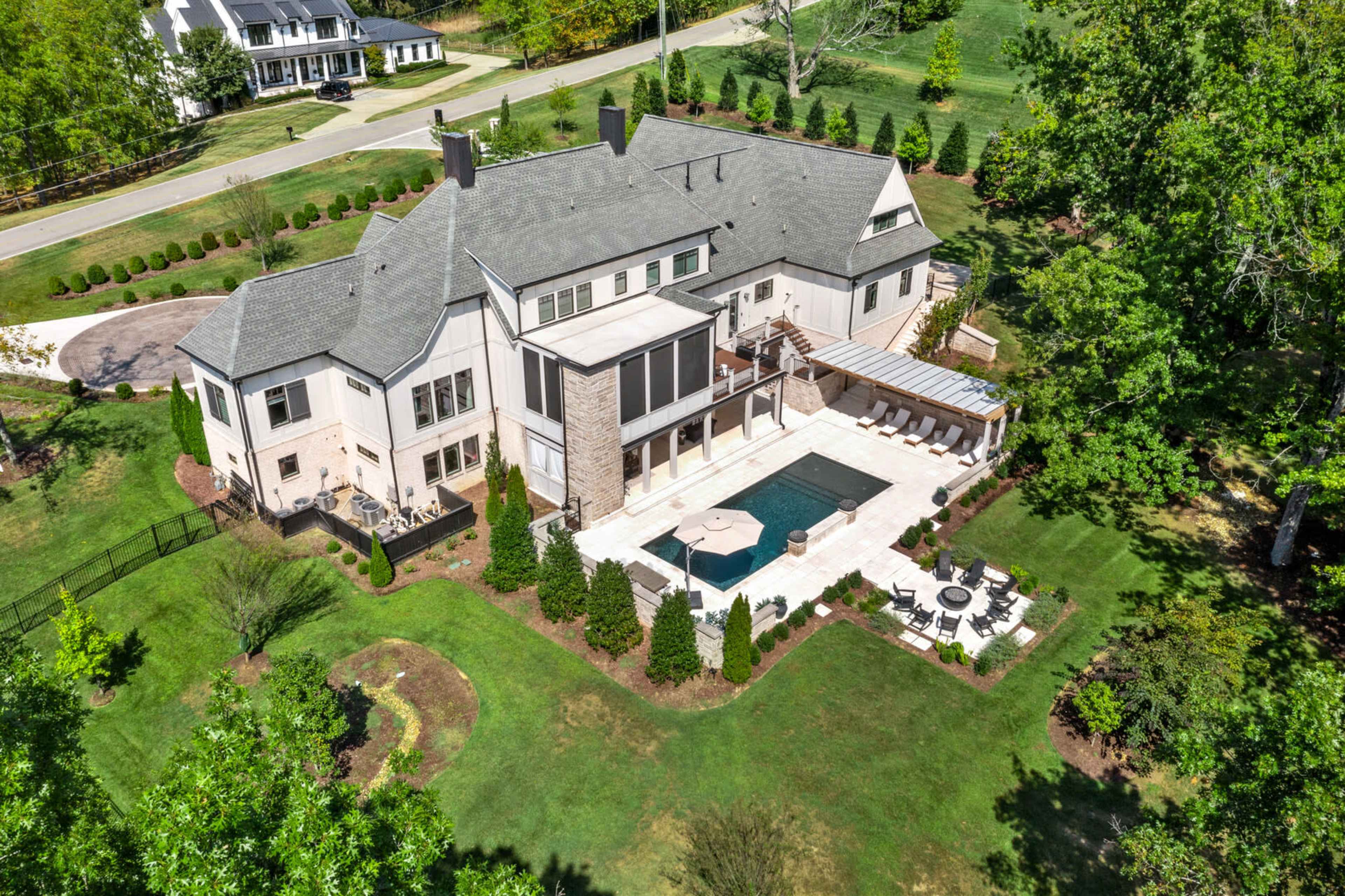 Nashville Estate Residence with Resort Style Pool Image in Oak Hill, Nashville, TN