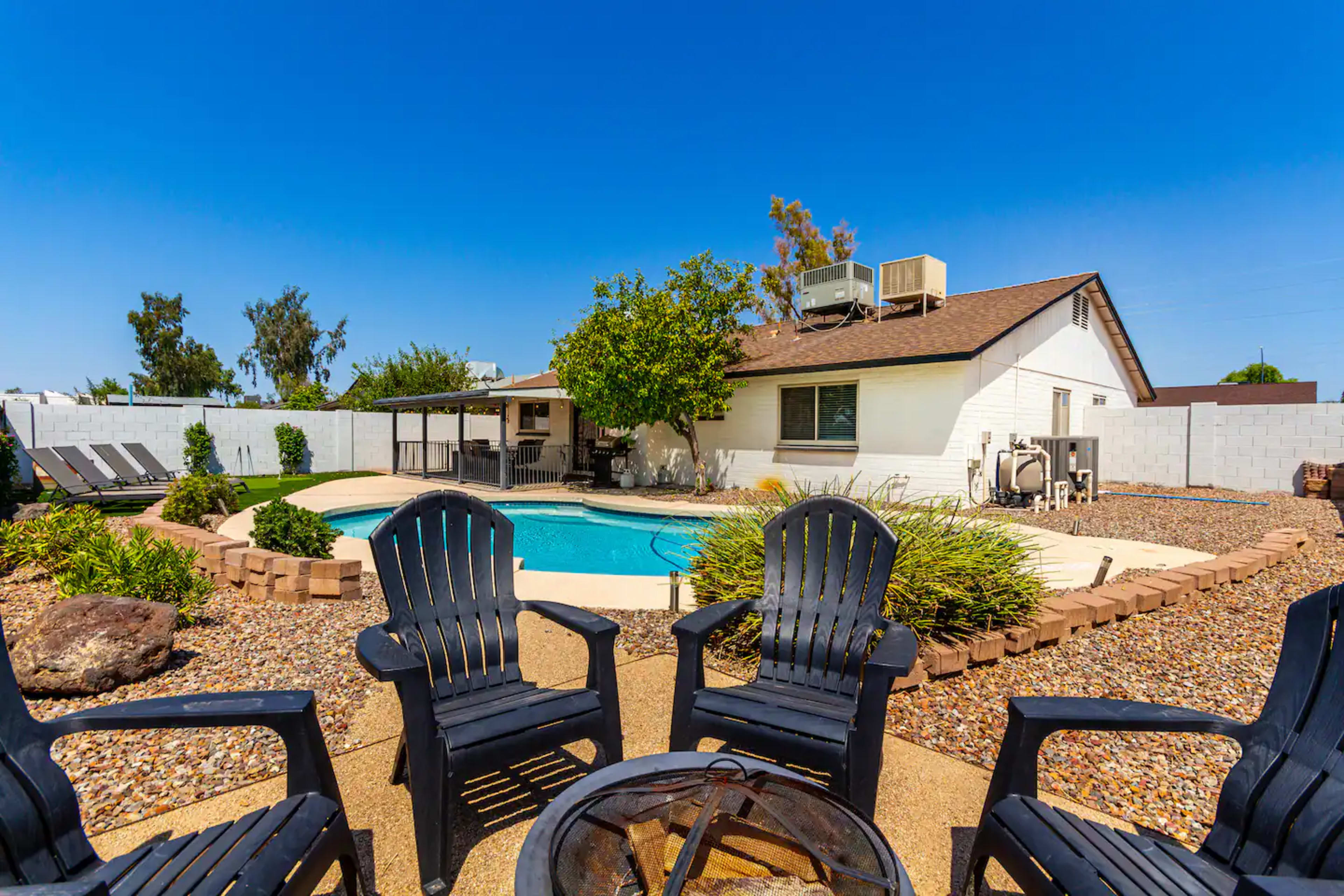 4 Bedroom Mesa Oasis with Putting Green and Heated Pool! Image in Mesa, Mesa, AZ