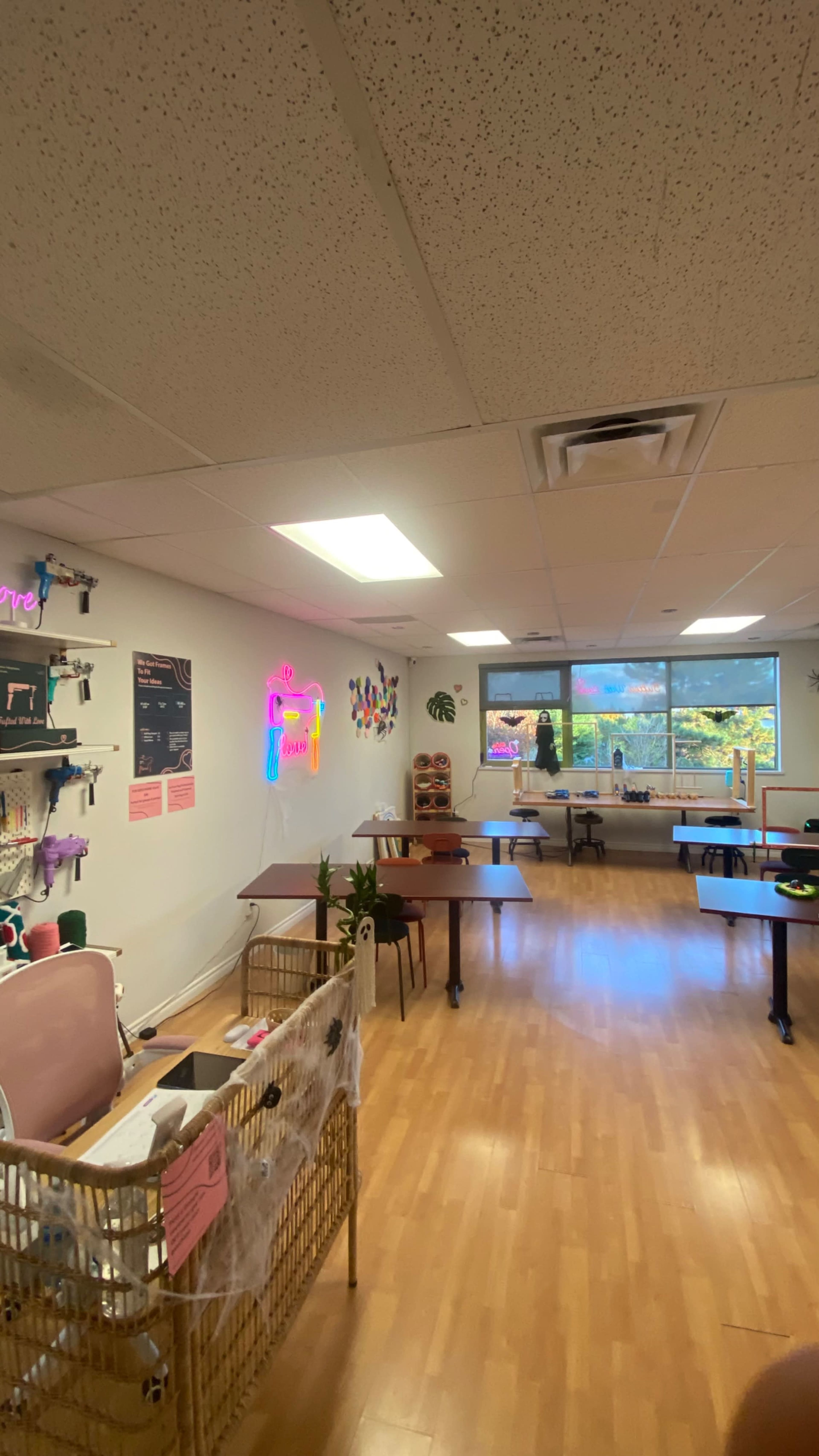 Colorful, Naturally Lit Studio in Fraser Heights, Surrey for Birthdays & Private Events Image in Guildford, Surrey, BC