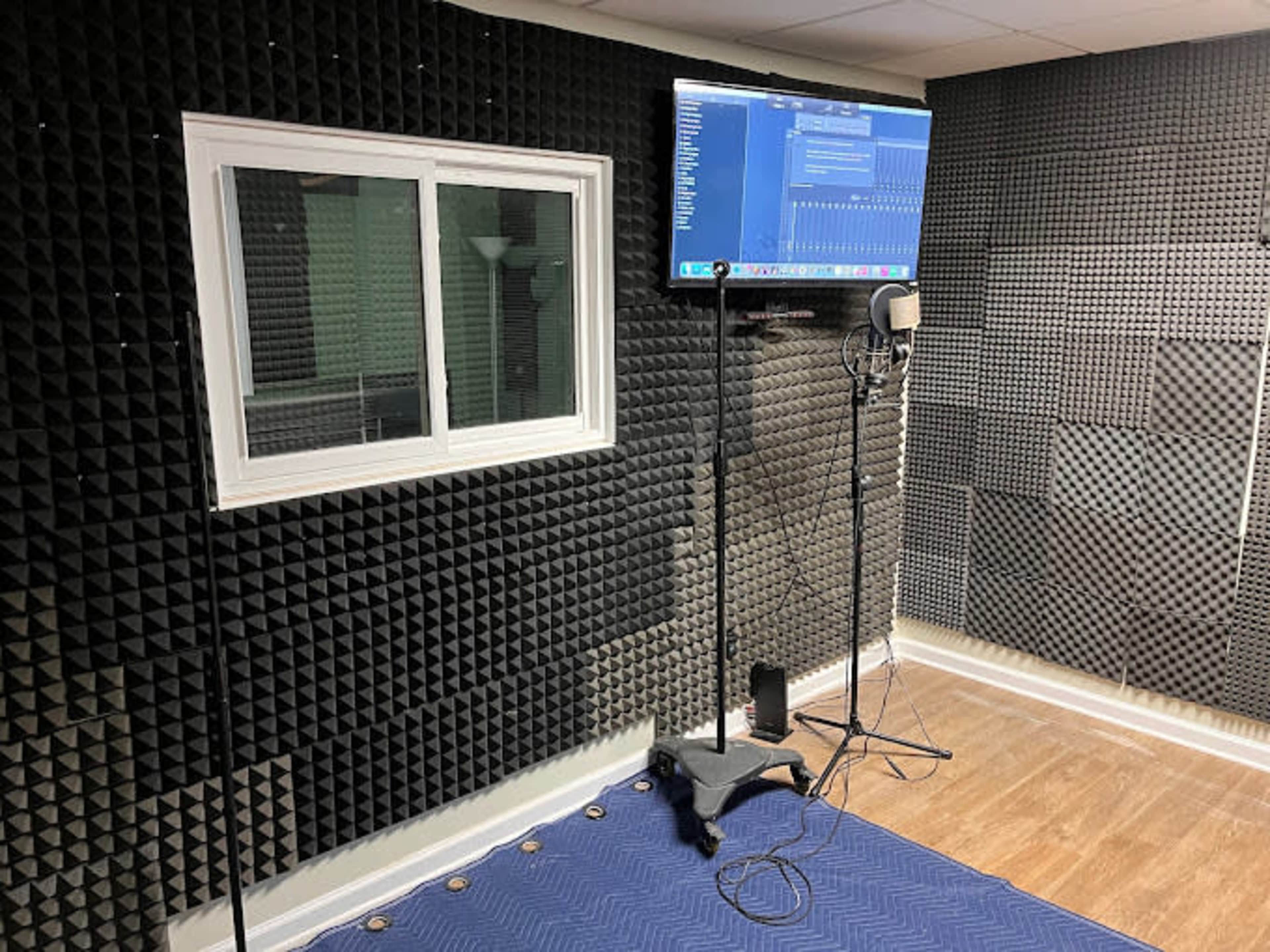 Throne Muzik Studios (Christian Music Studio) Image in Walled Lake, Walled Lake, MI