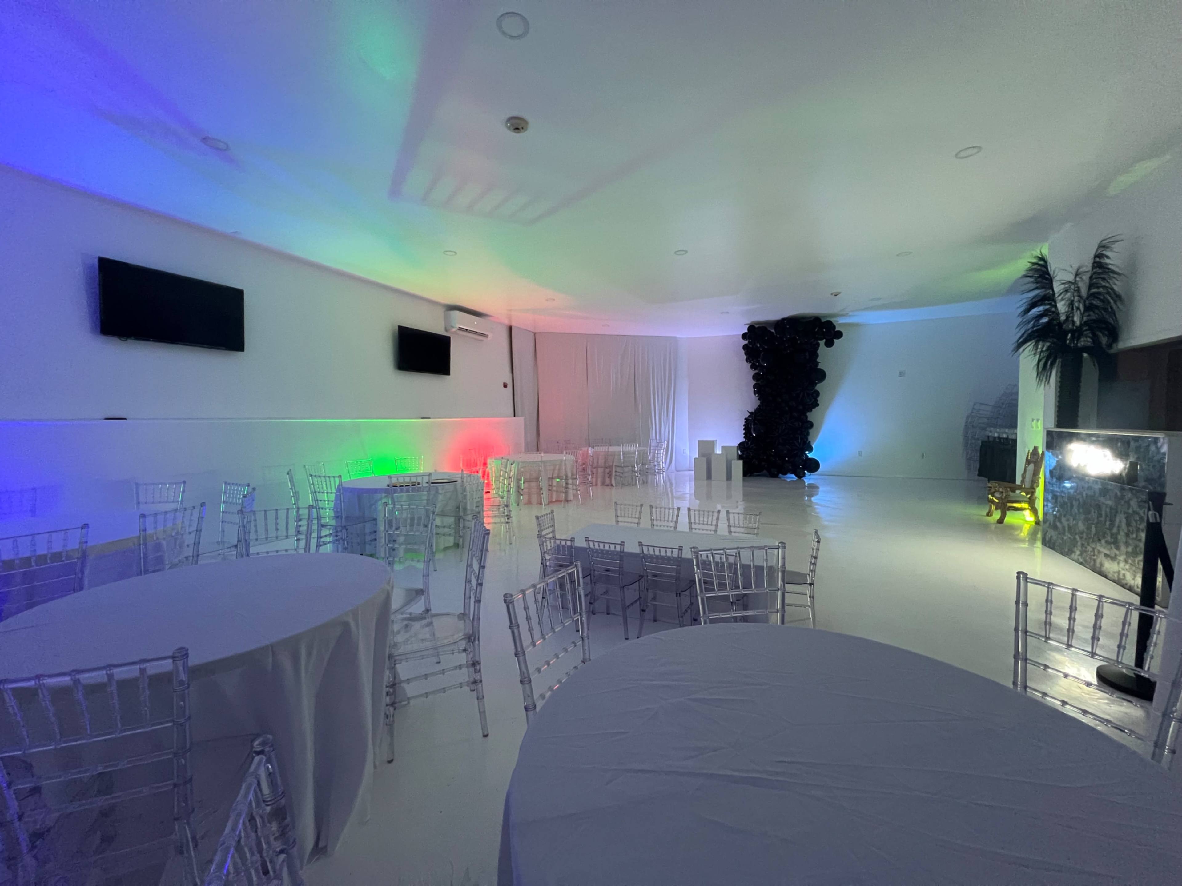 Modern All White Space Image in Johnston, Johnston, RI