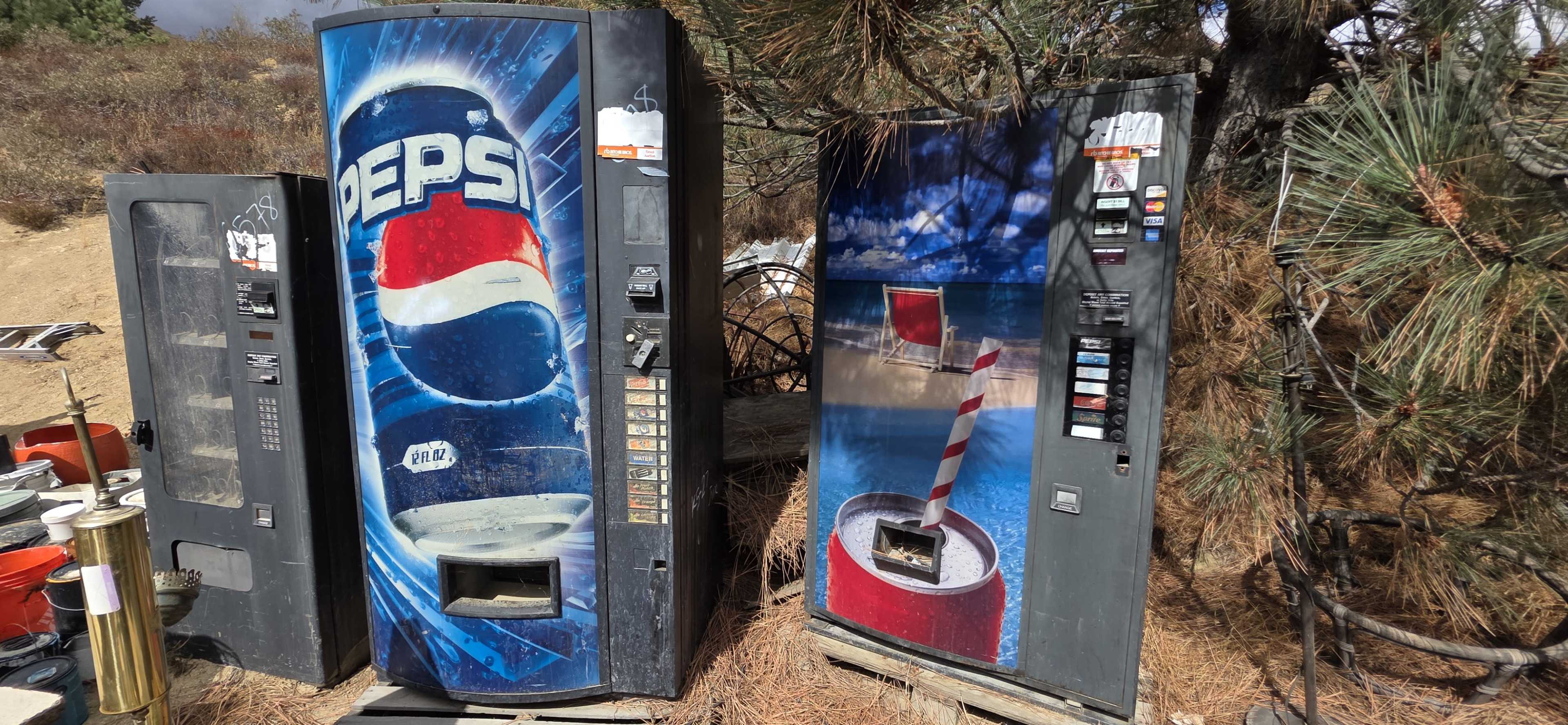 Americana Desert Barn Lot - Military, Jeeps, Boats, Junk Image in Leona Valley, Leona Valley, CA