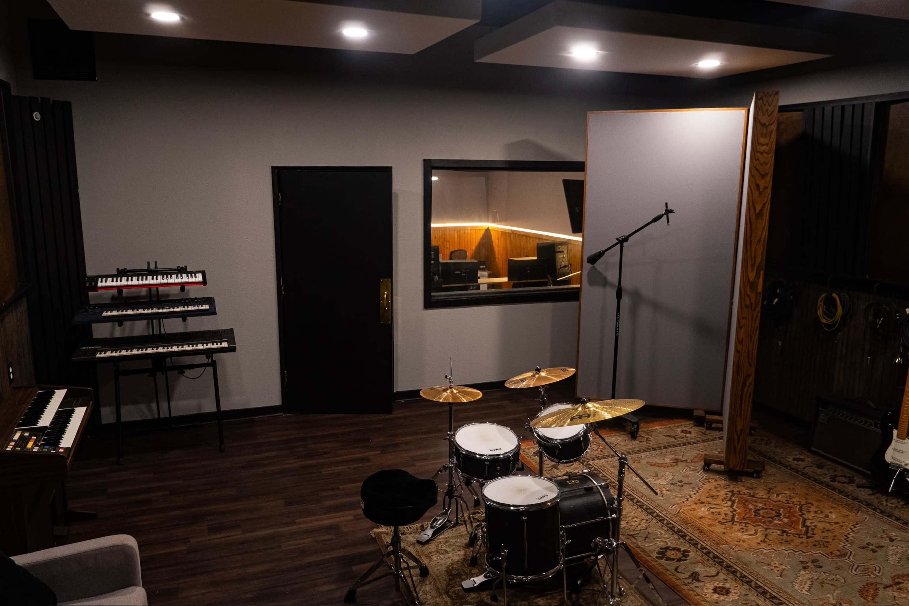 Recording Studio in Chatsworth Image in Chatsworth, Chatsworth, CA