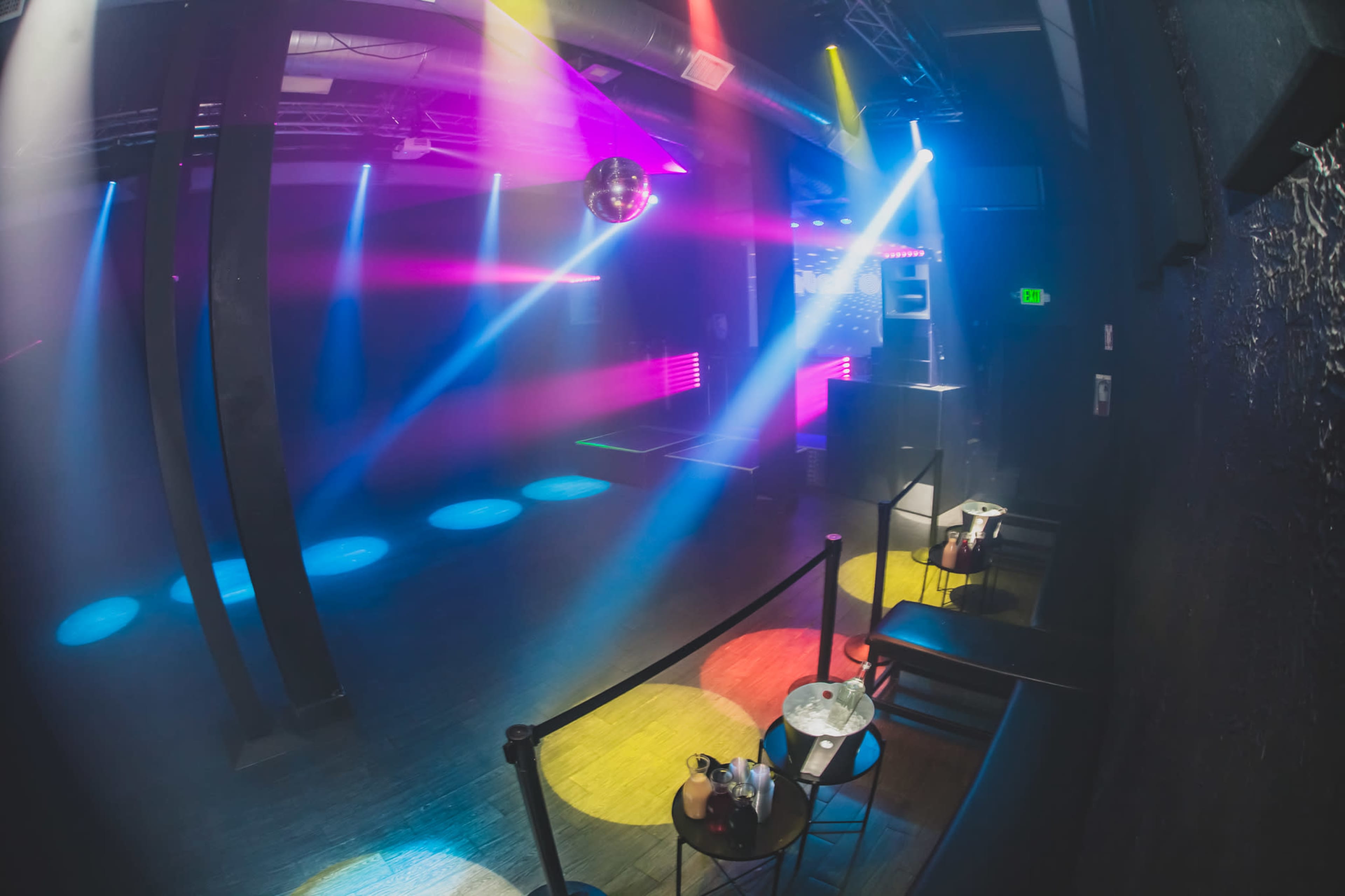 Catch One - Noise/Tavern Room Image in Arlington Heights, Los Angeles, CA