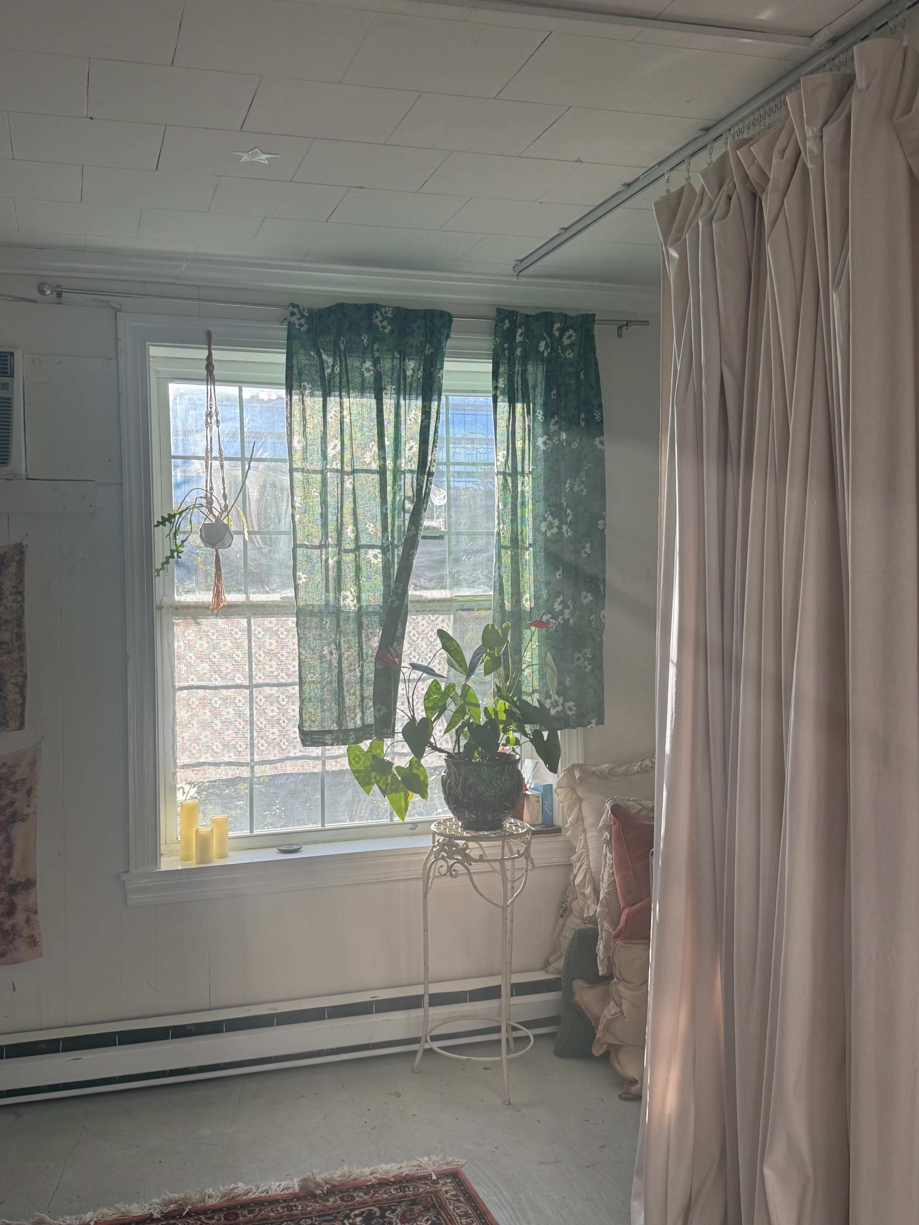 Downtown Art Studio w/ Natural Lighting Image in North Boylan, Raleigh, NC