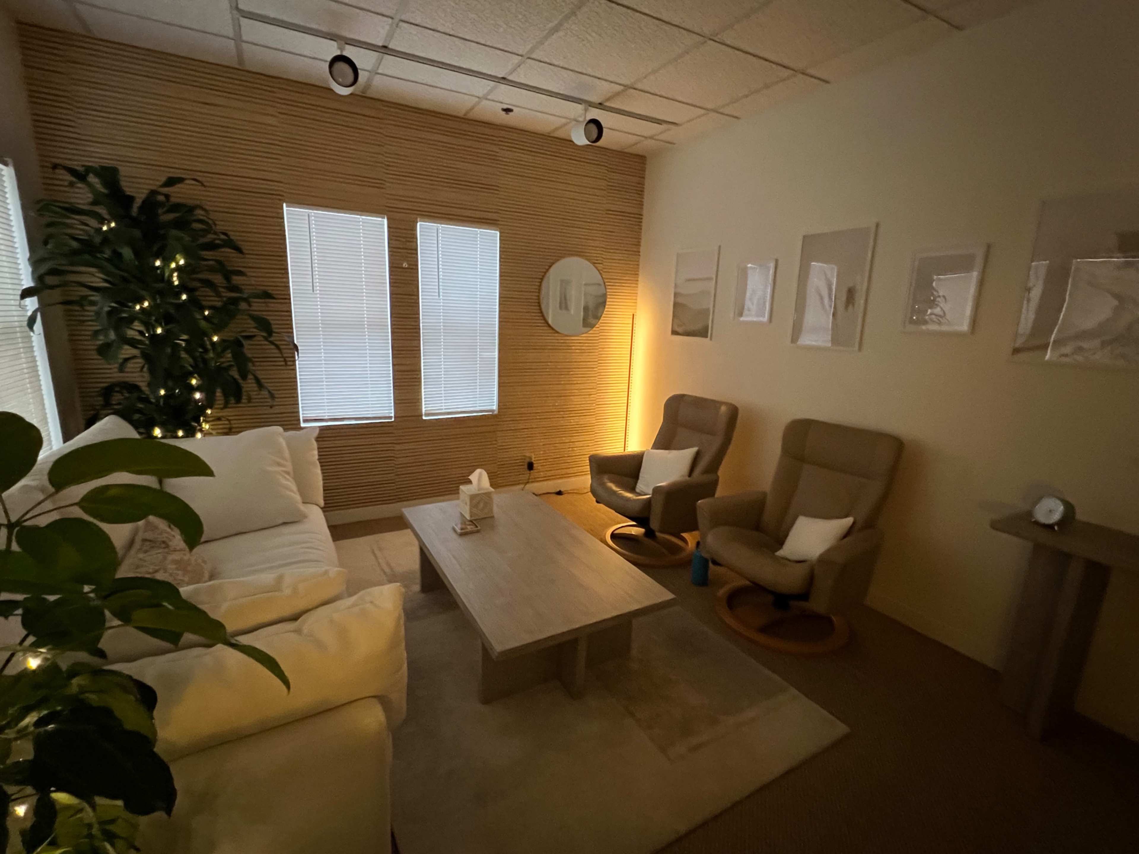 Bright Office Space for Therapist/Counselor in Santa Monica Image in Downtown, Santa Monica, CA
