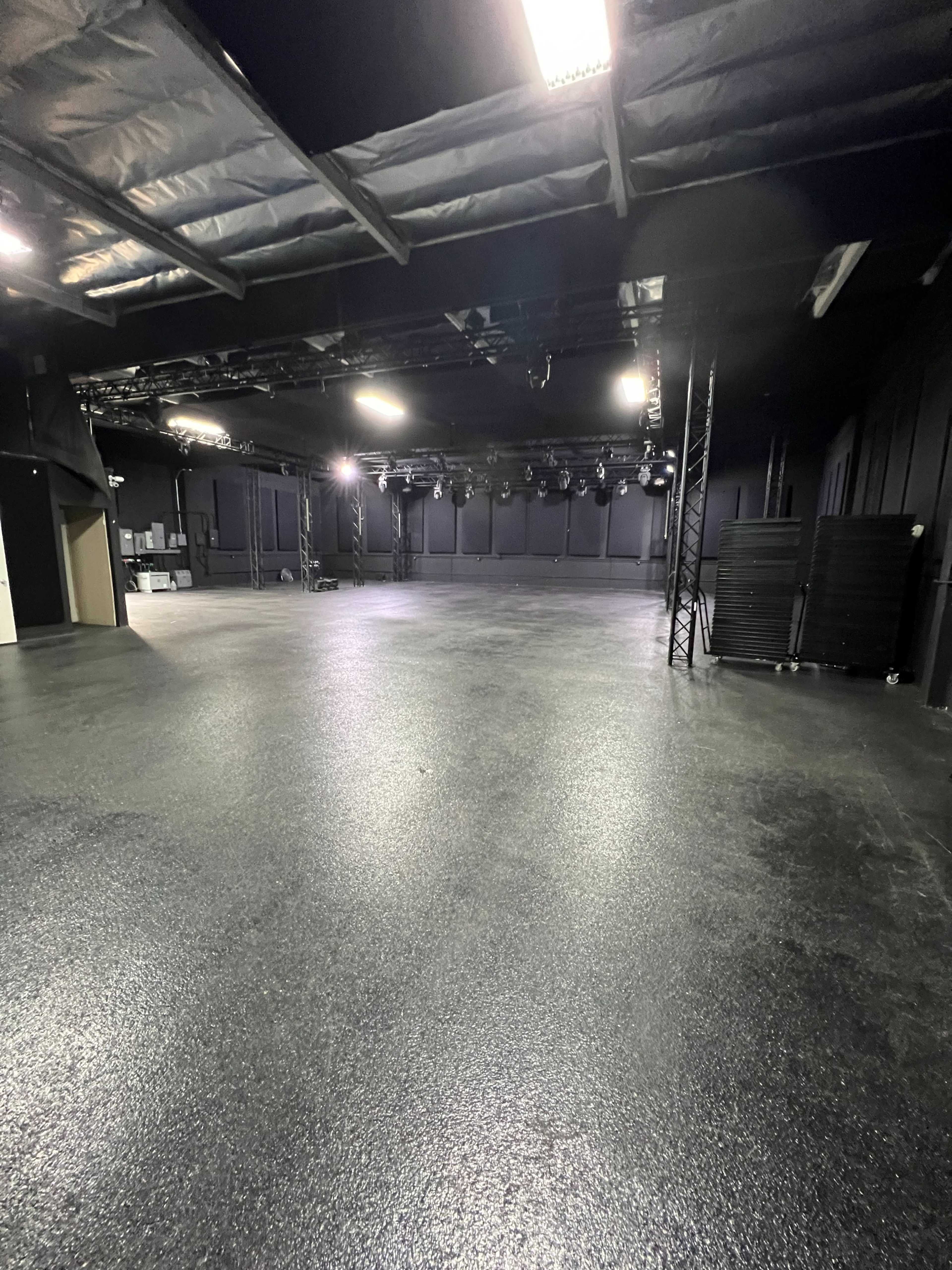 Versatile 3000 Sq. Ft. Music & Production Studio with Premium Amenities – Ideal for Rehearsals, Events, and Filming Image in Carson, Gardena, CA