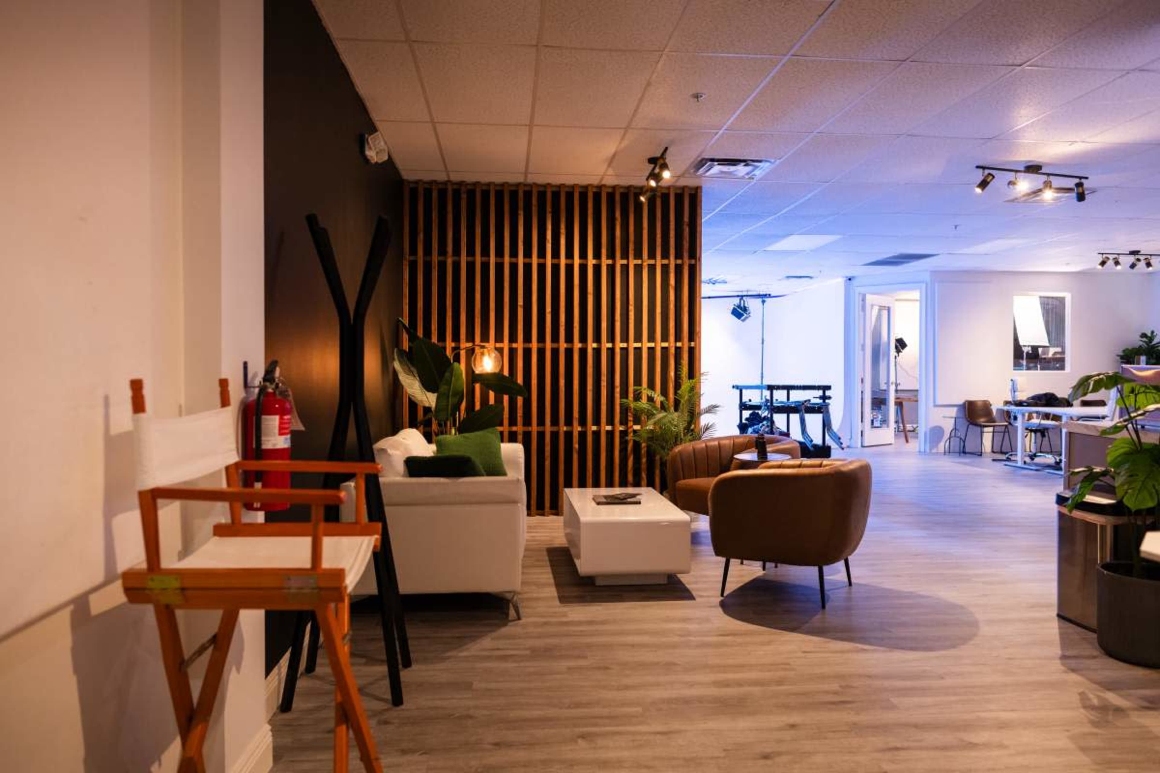 Clermont Video/Photography Studio With Full Lighting Package Image in Clermont, Clermont, FL