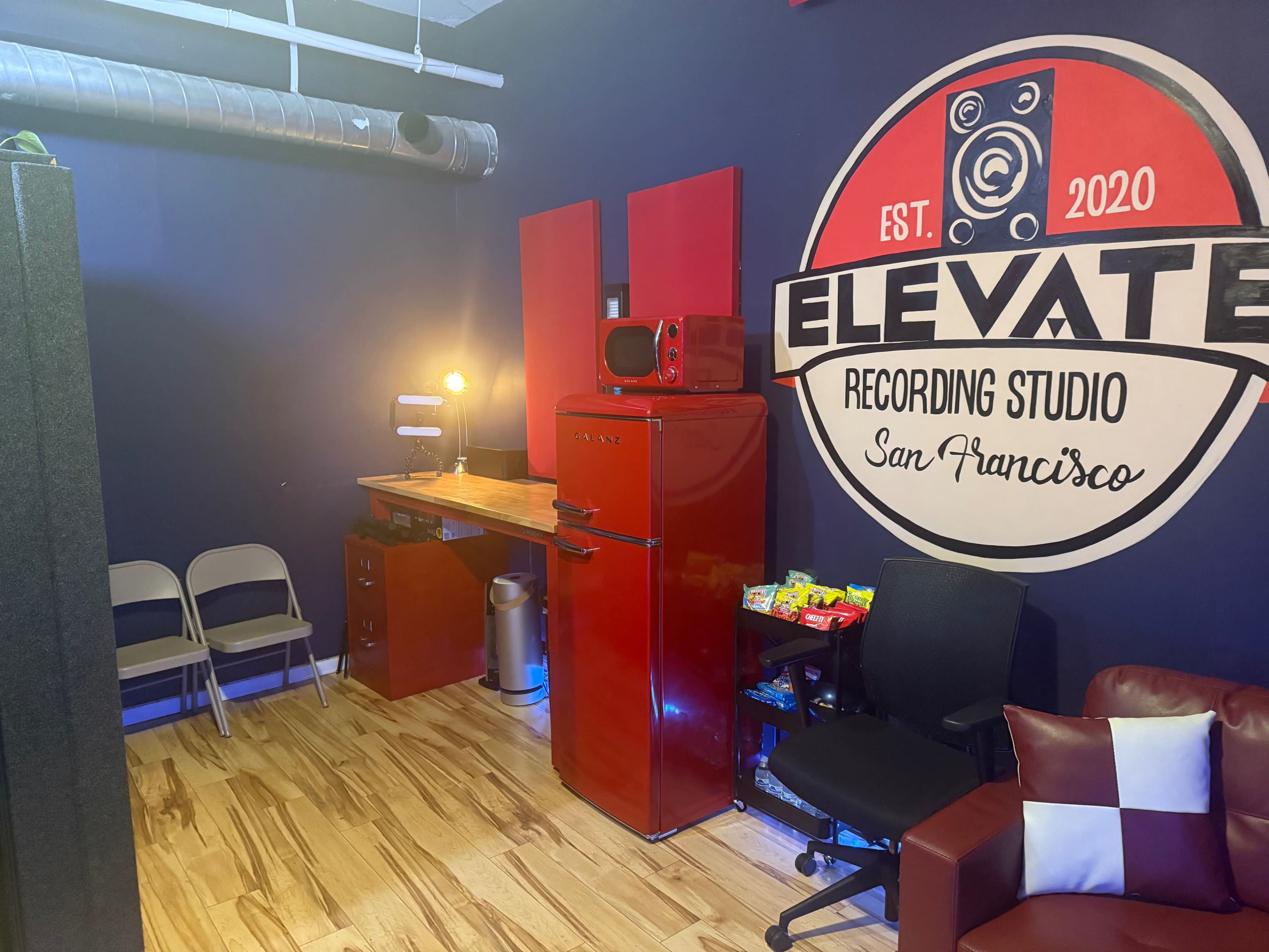 Industrial Spacious Recording Studio Image in Bayview, San Francisco, CA