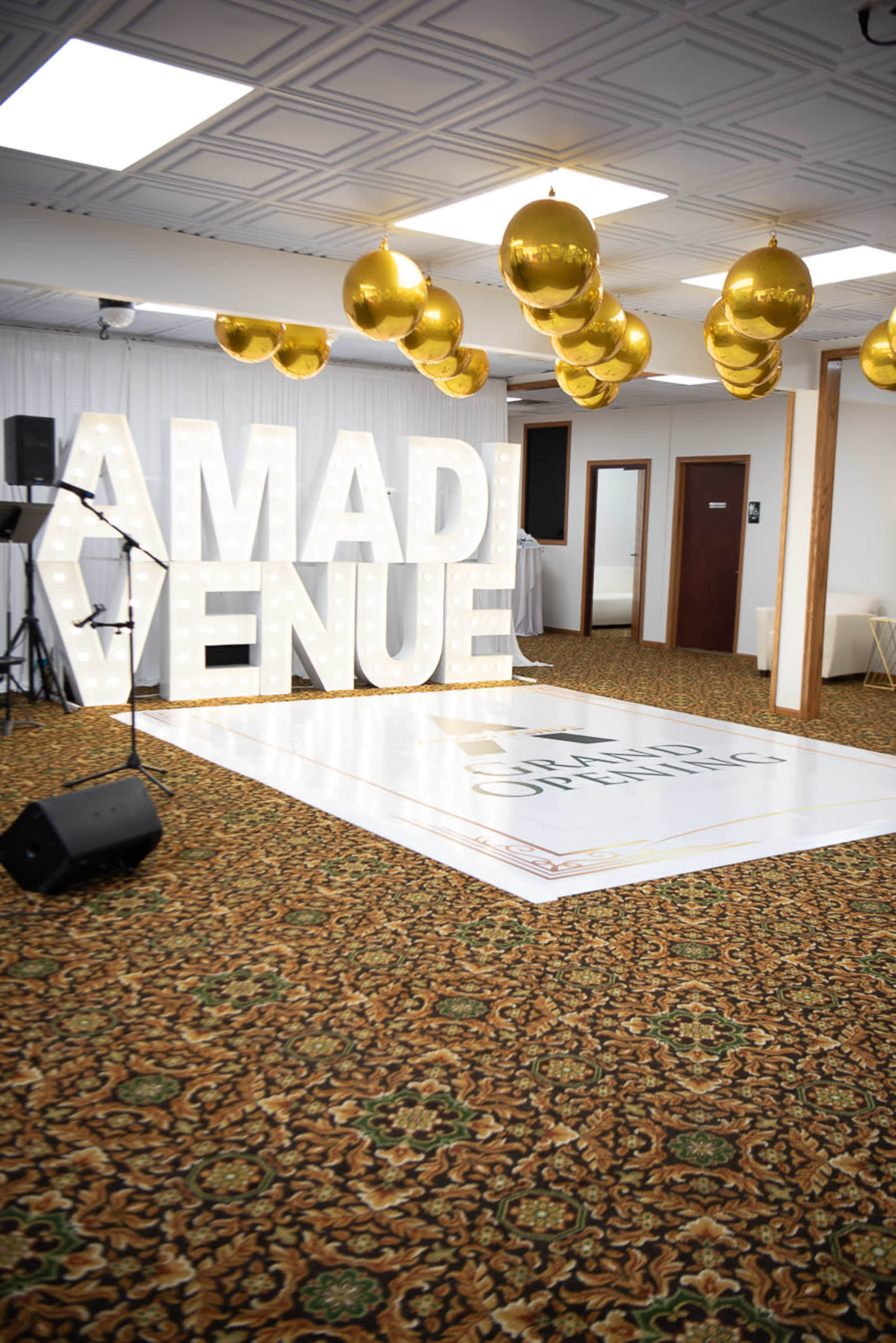 Elegant Indoor and Outdoor Event Space in Romulus. Weddings, Social Events & Corporate Image in Romulus, Romulus, MI