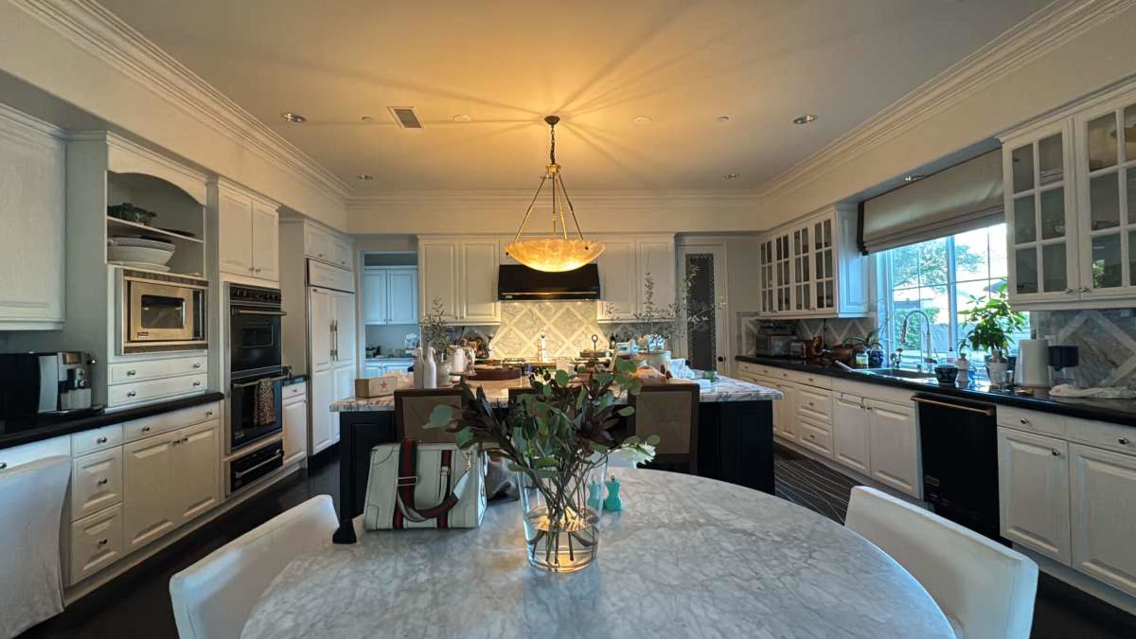 Chula Vista Manor : Courtyard, Pool and Mountain View Image in Rolling Hills Ranch, Chula Vista, CA