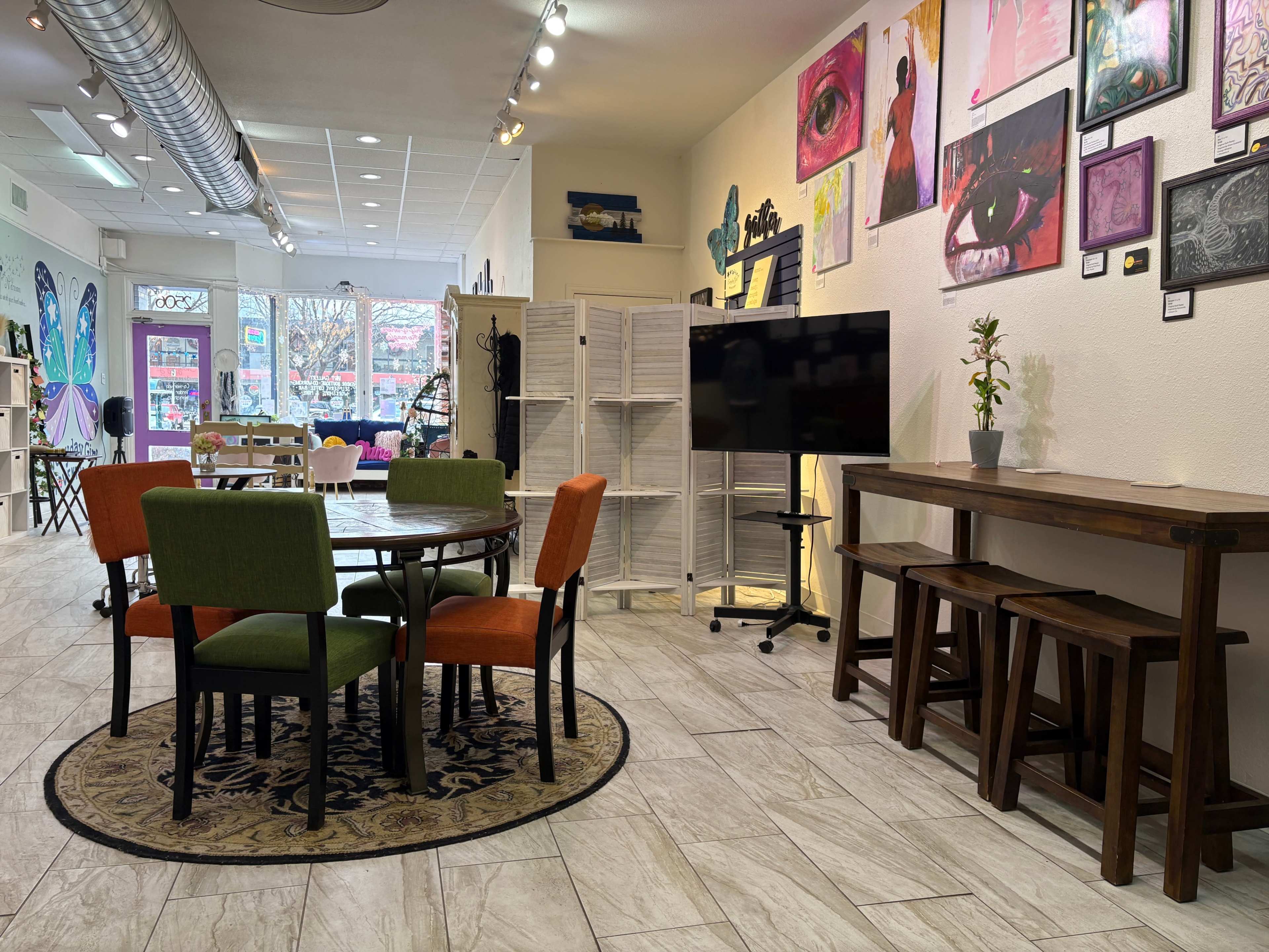 Beautiful Social Space in the Heart of Old Colorado City Image in West Colorado Springs, Colorado Springs, CO