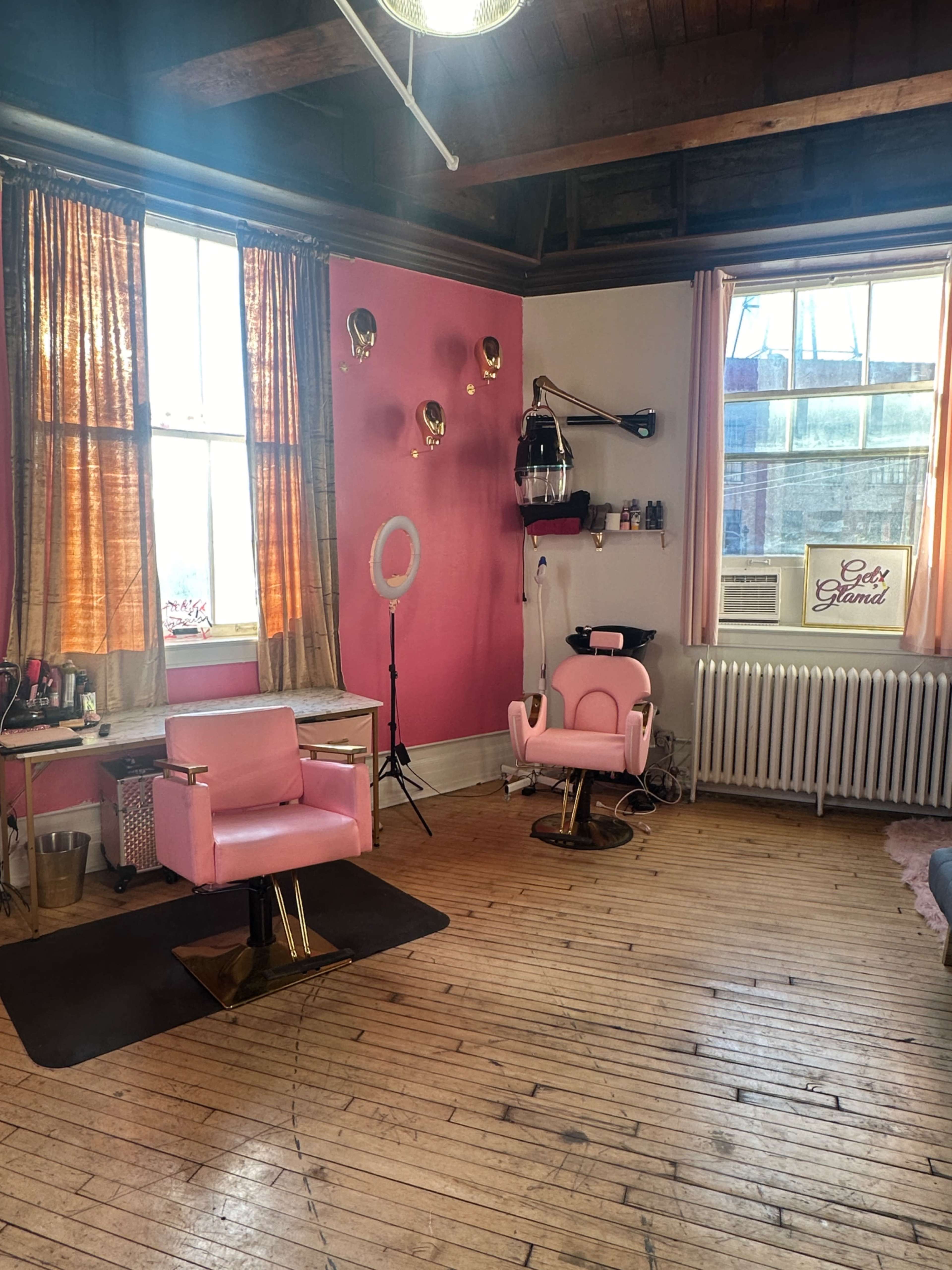 South loop Glamour loft/boutique and salon space Image in Lower West Side, Chicago, IL