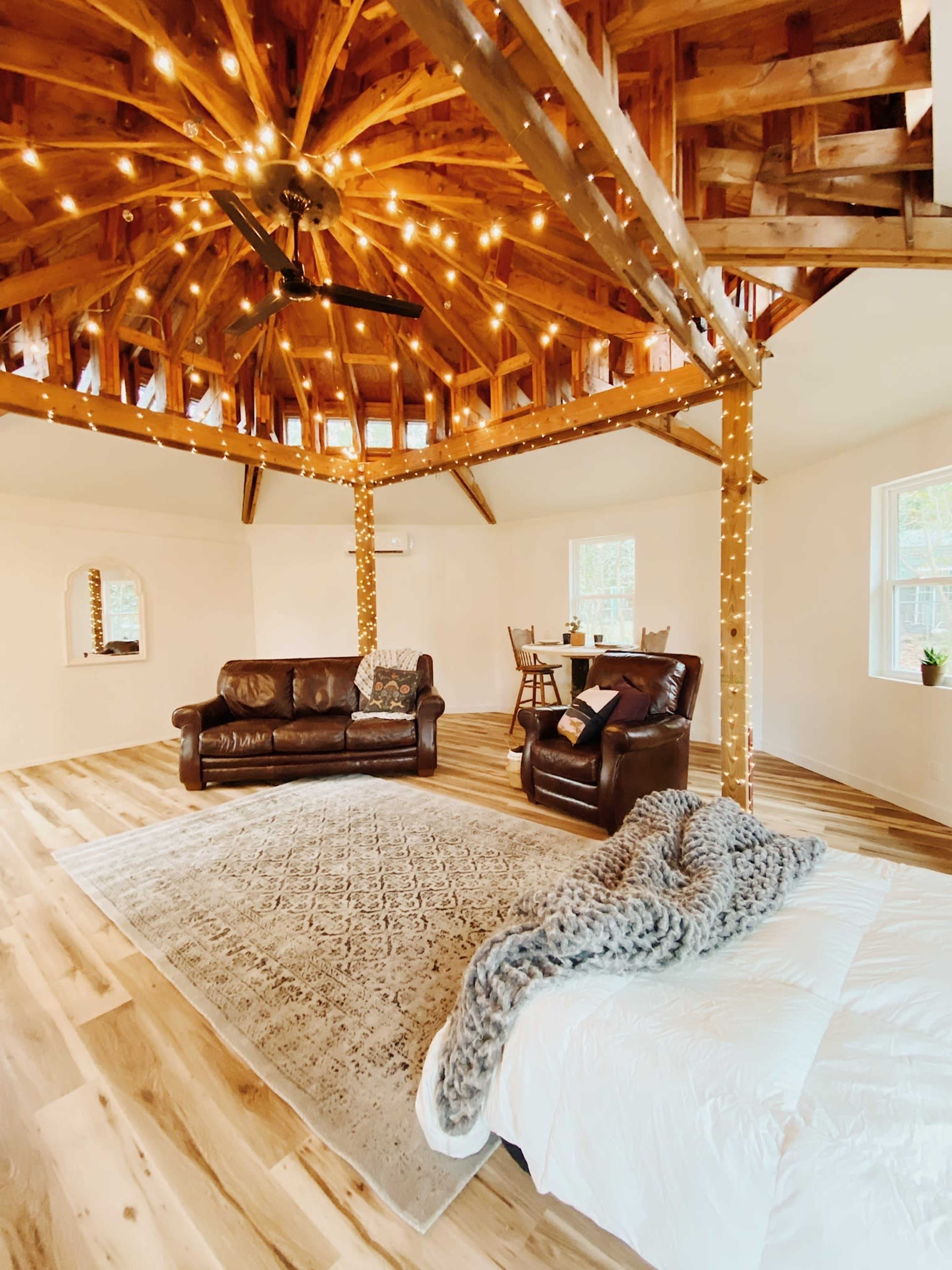 Grandview Dome Studio: Natural Light + Scenic Views Image in Travelers Rest, Travelers Rest, SC