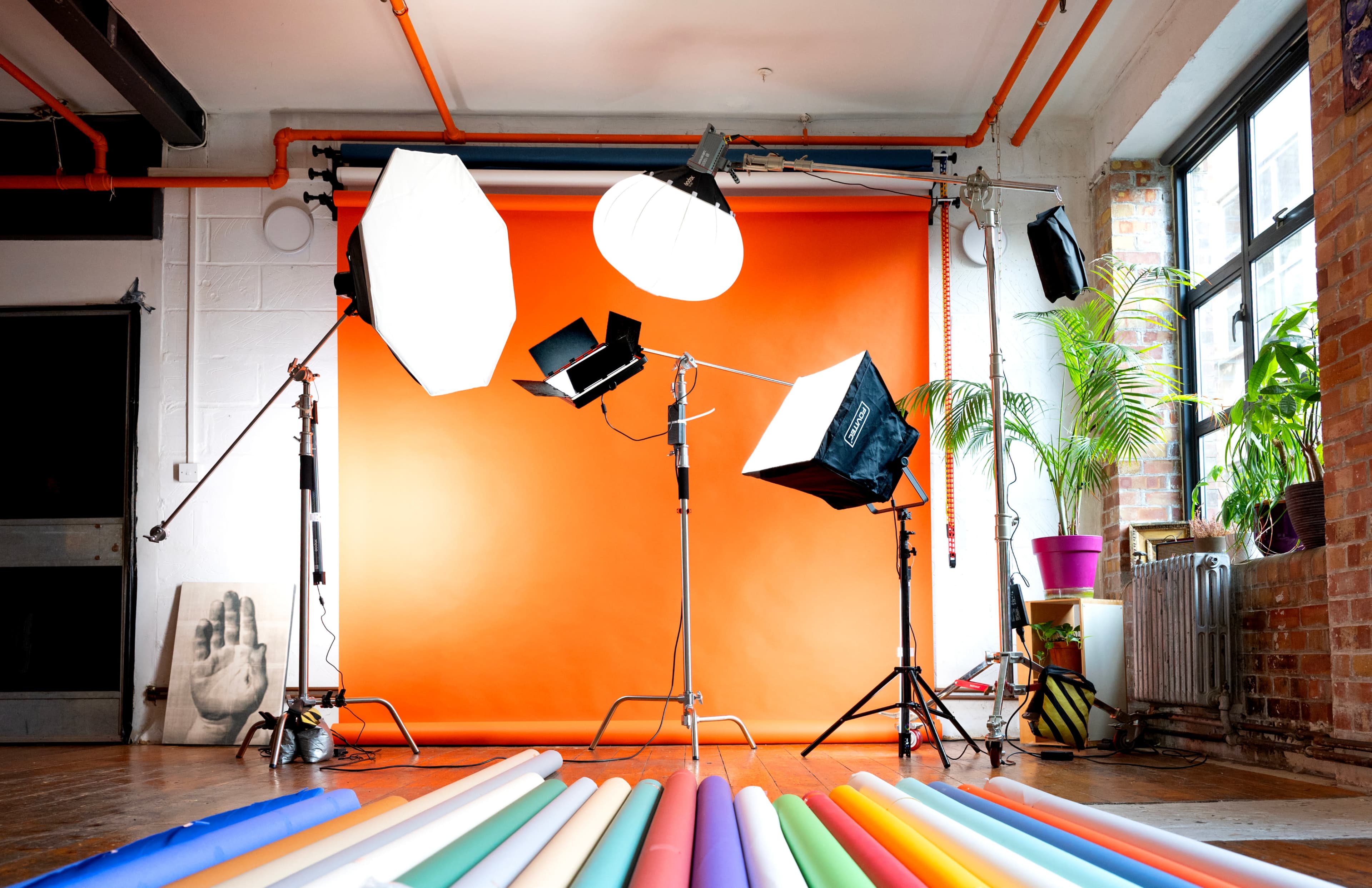 Warehouse Loft Apartment - Photo studio - Video Film Location / Interviews / Fashion and Lifestyle Photo shoots / Blackout blinds Image in Hackney, London, ENG