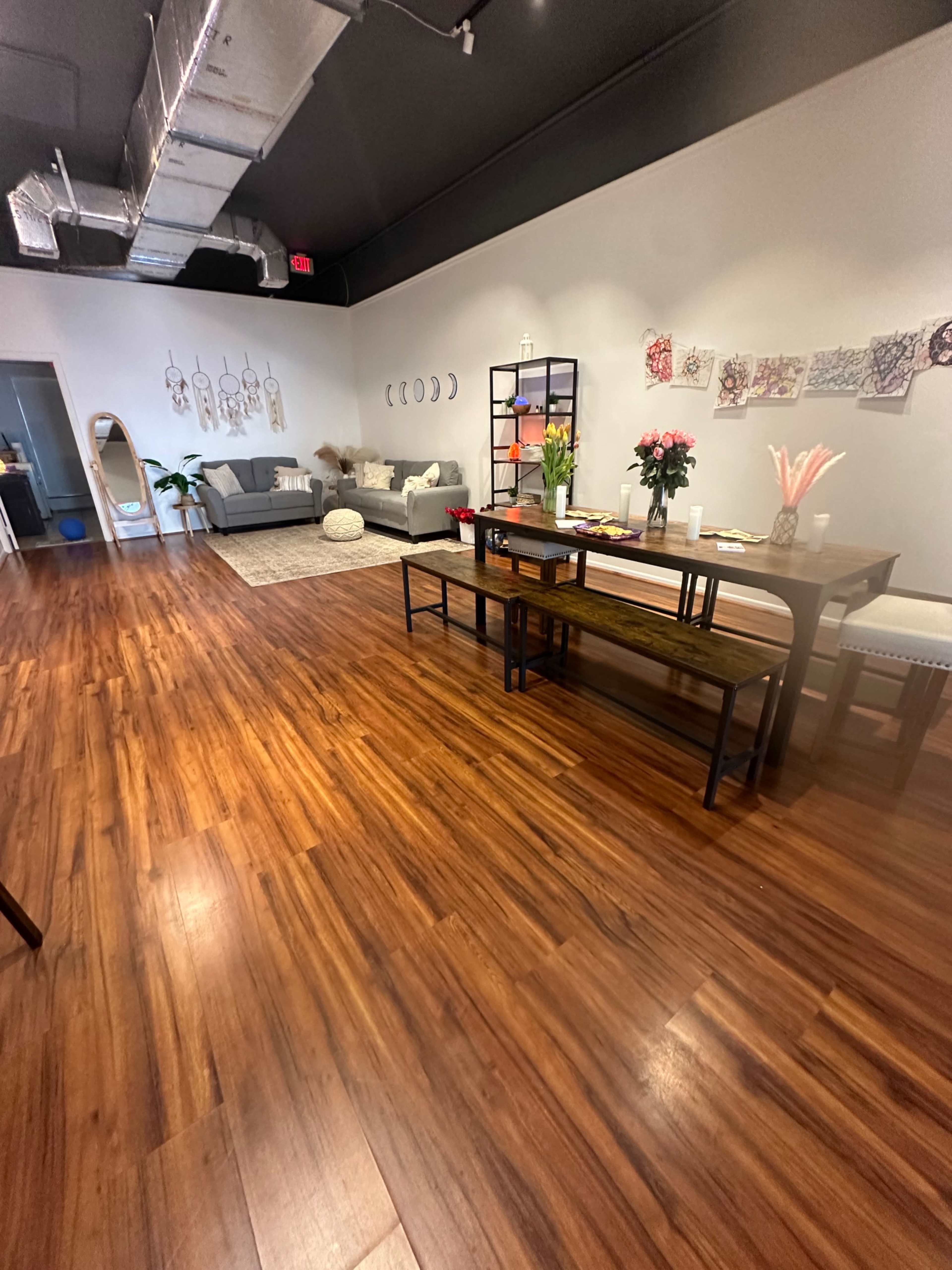 Downtown Hollywood cozy art and meditation space Image in Parkside, Hollywood, FL