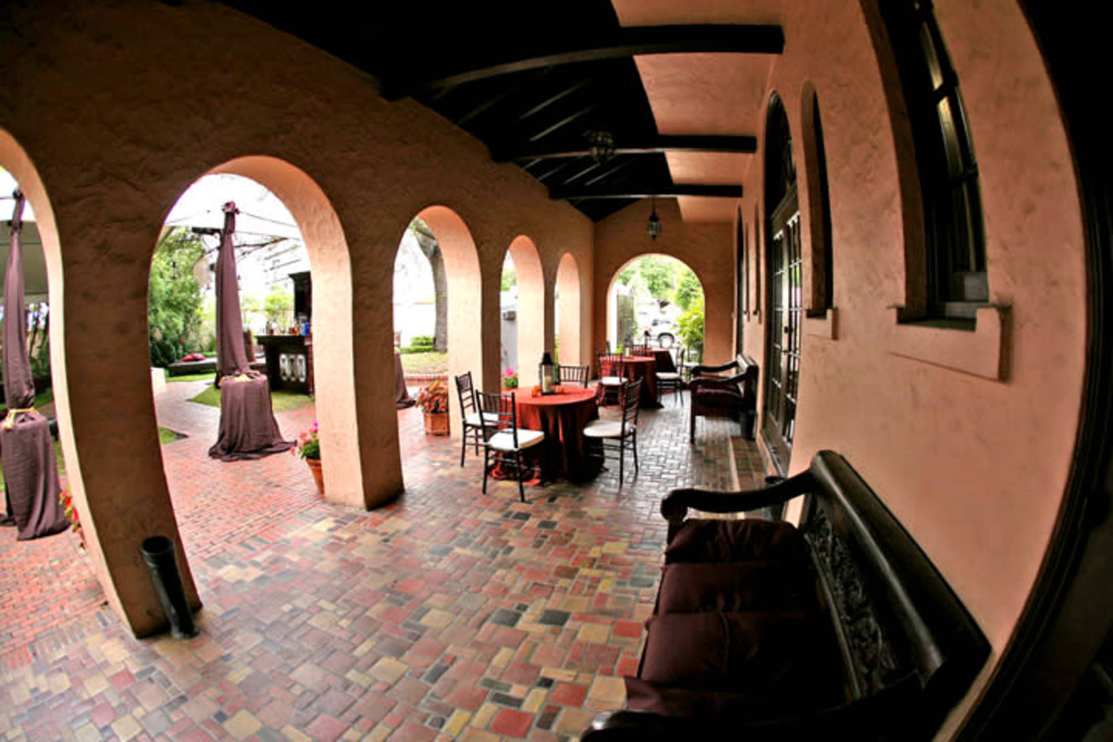 The Parador Image in Museum Park, Houston, TX