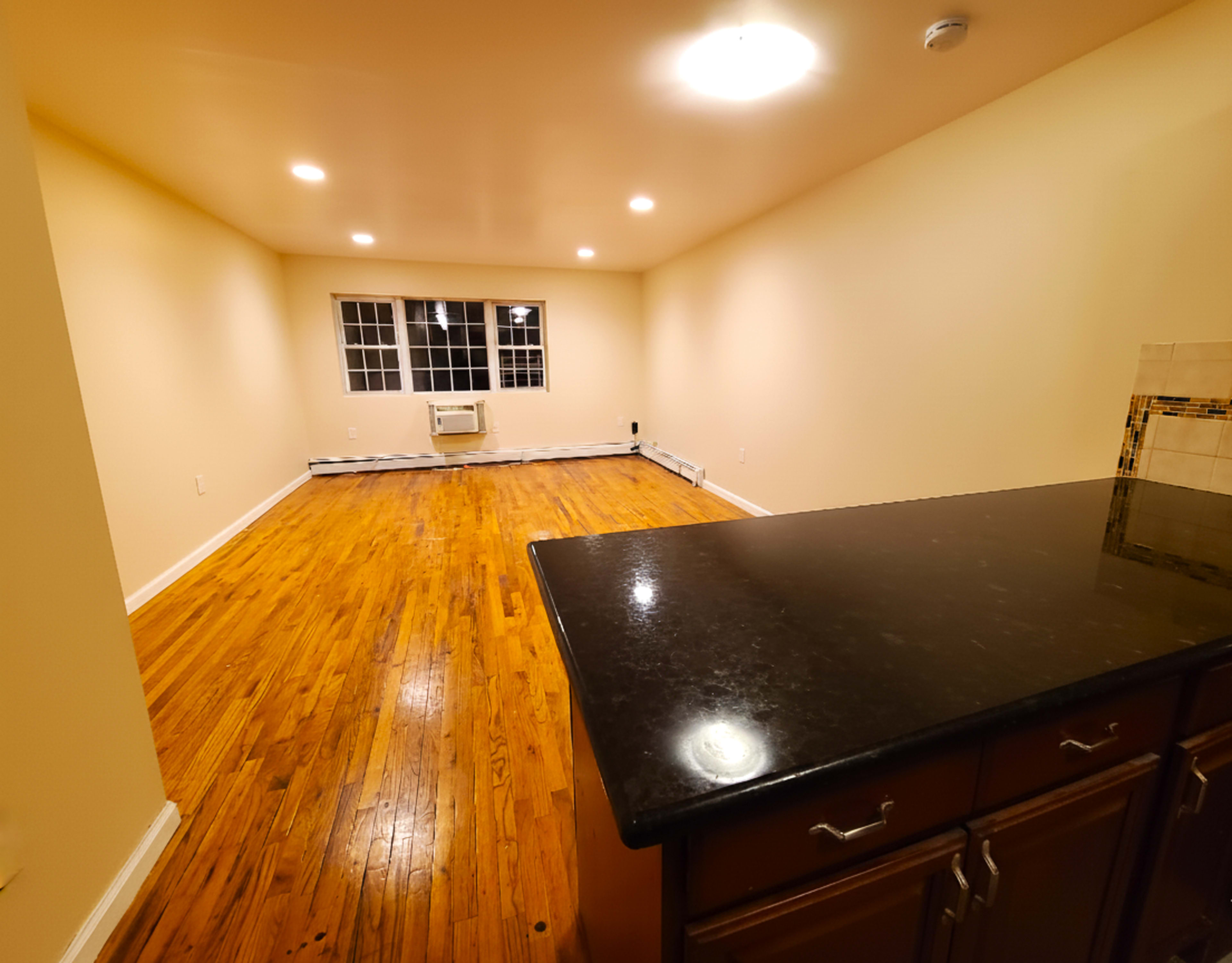 Multi-use, Open-Concept Bronx Space Image in Williamsbridge, Bronx, NY