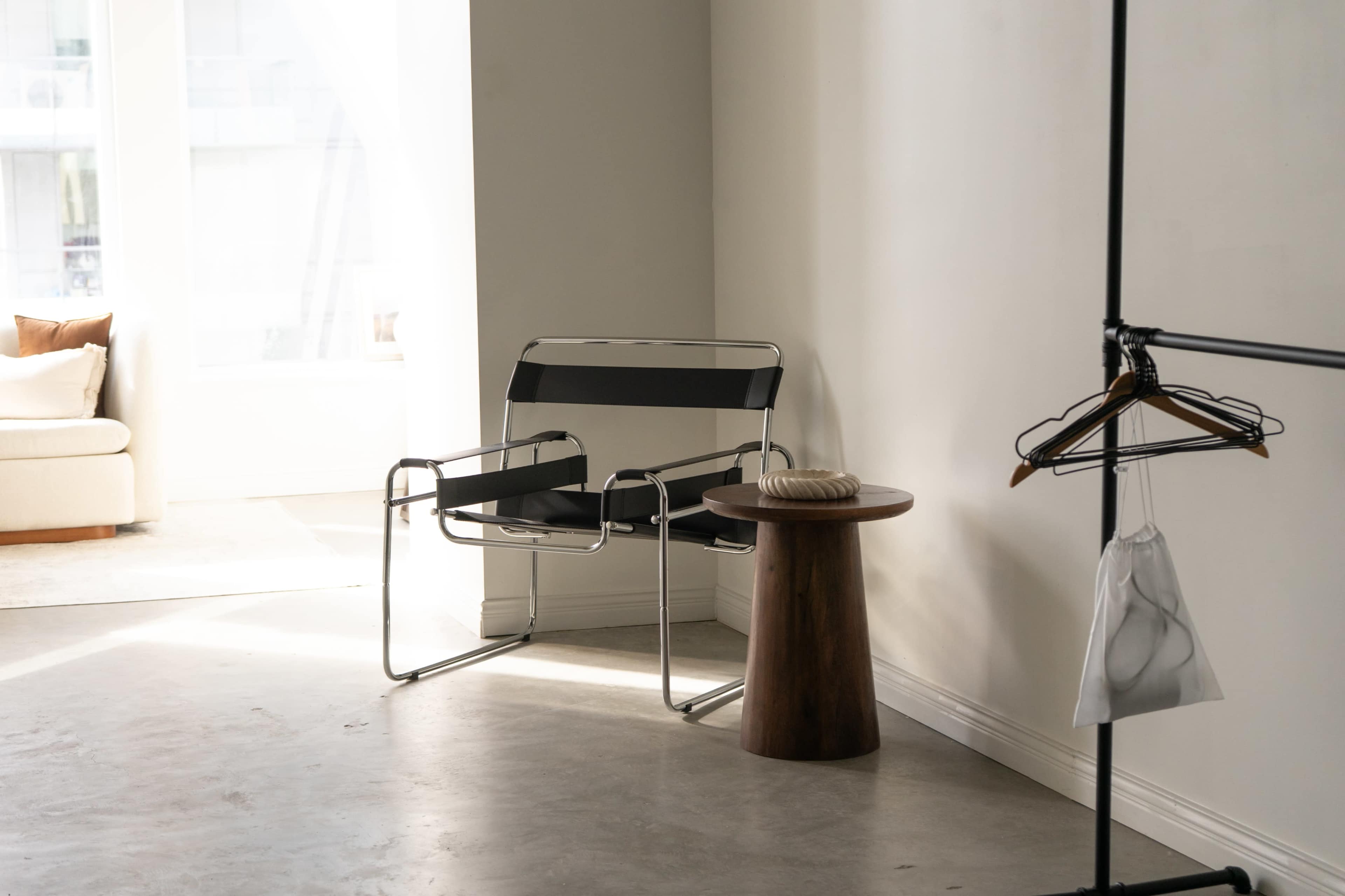 Stunning Sunlit Industrial Studio in Burnaby with City View Image in Metrotown, Burnaby, BC