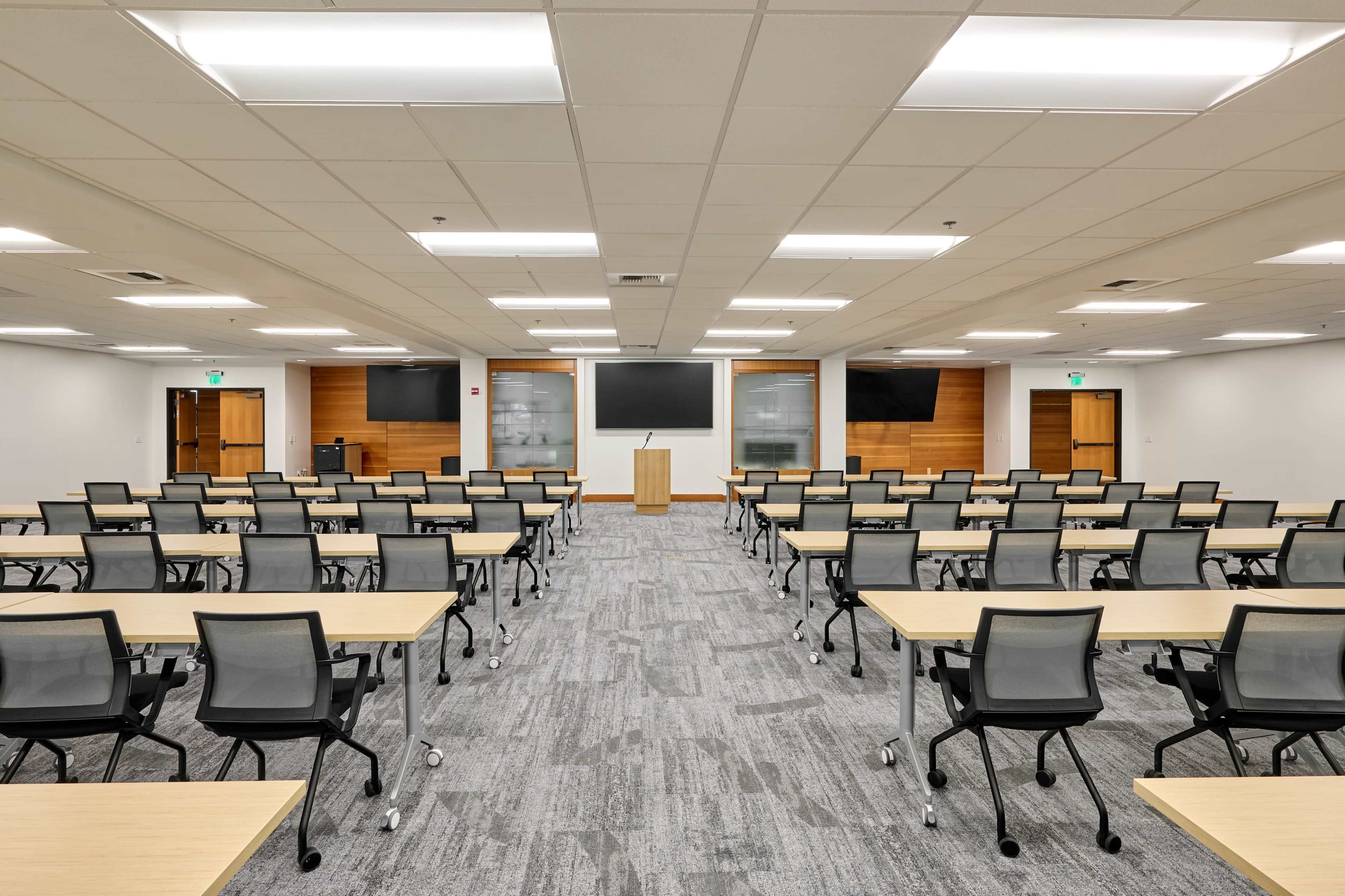 Spacious Meeting Room in the Heart of Oregon Wine Country Image in McMinnville, McMinnville, OR