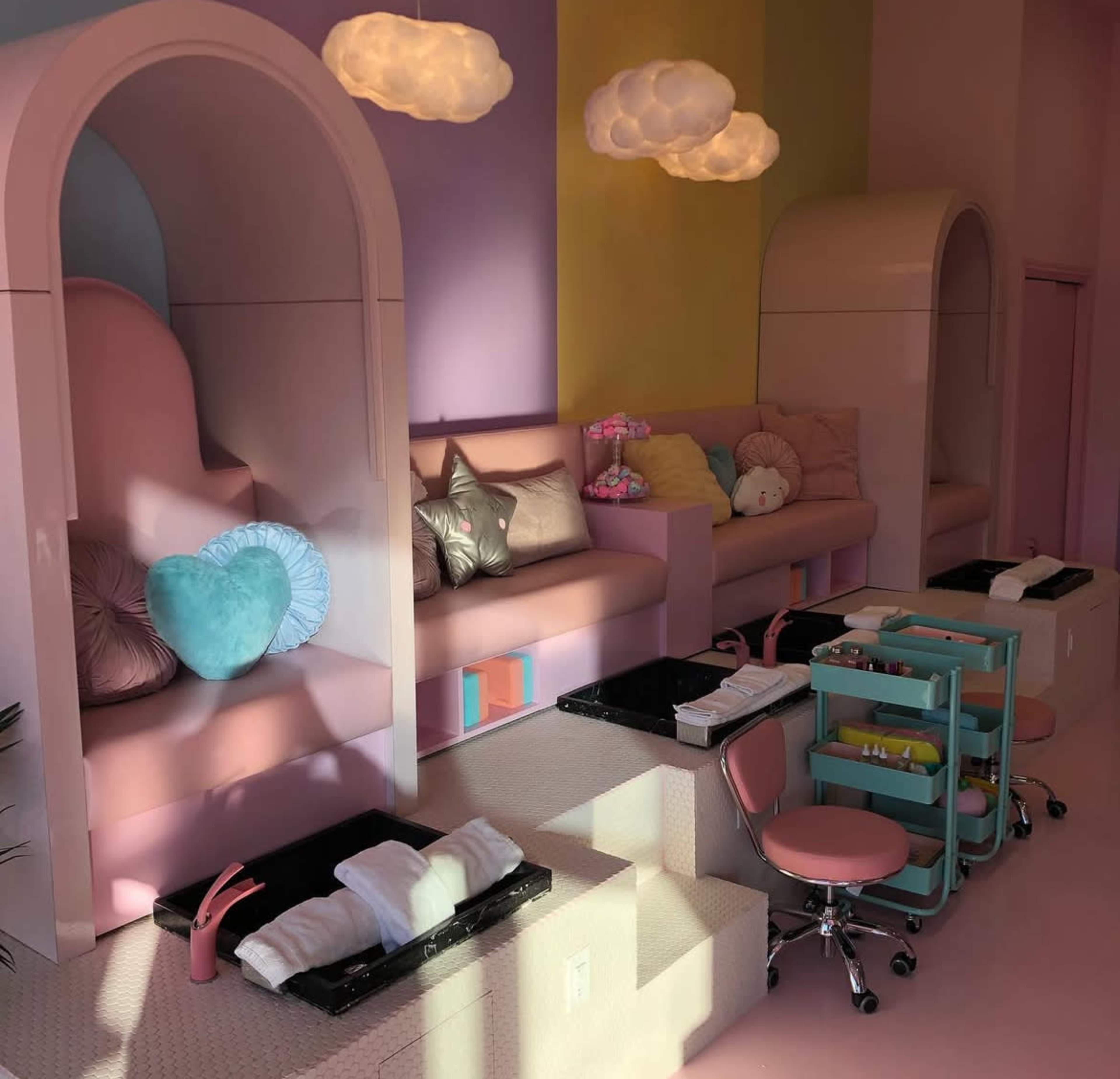 Chic Pink Salon Studio on South Congress Image in St. Edwards, Austin, TX