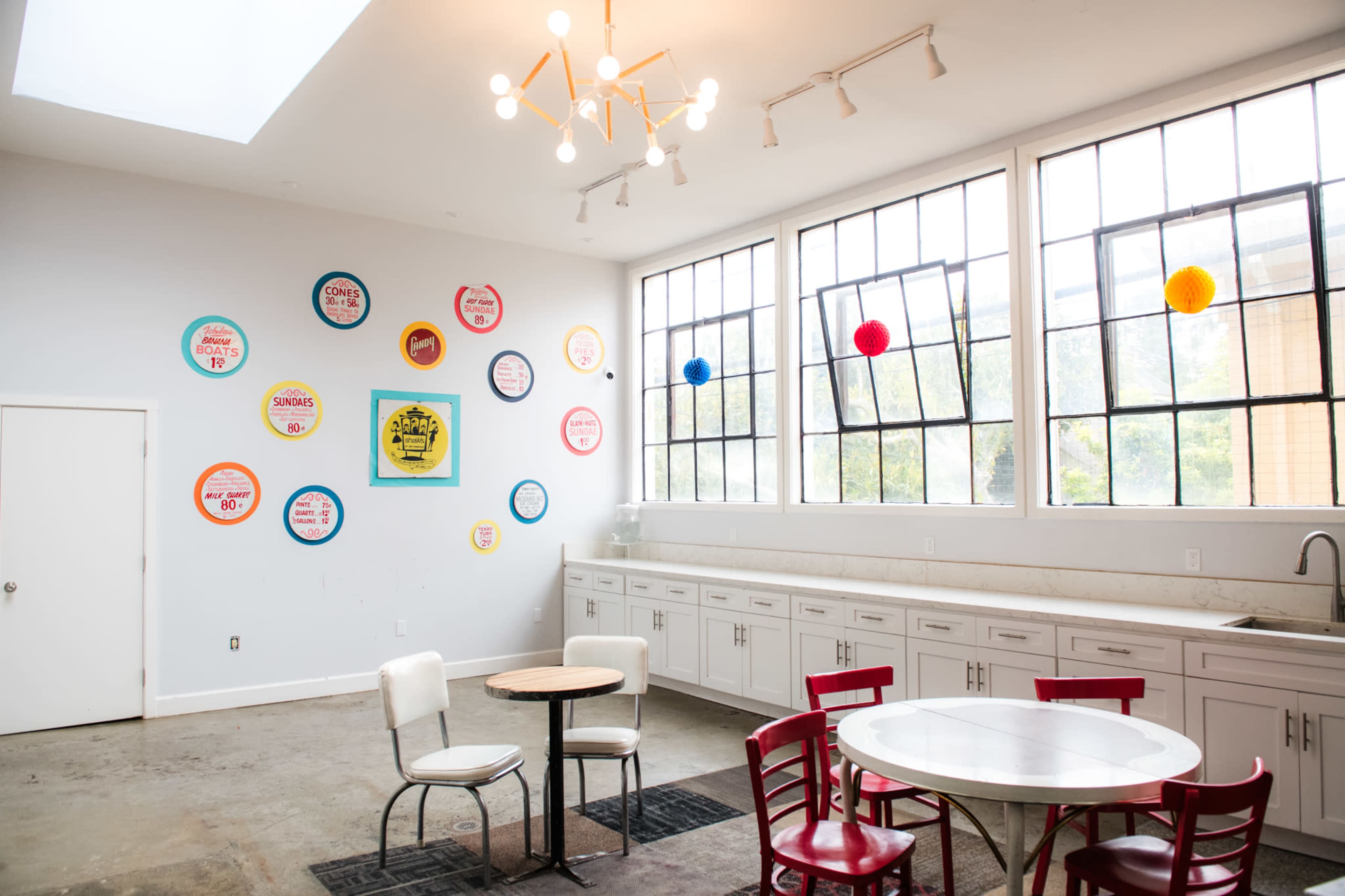 City party/meeting space with lots of light Image in West Portal, San Francisco, CA
