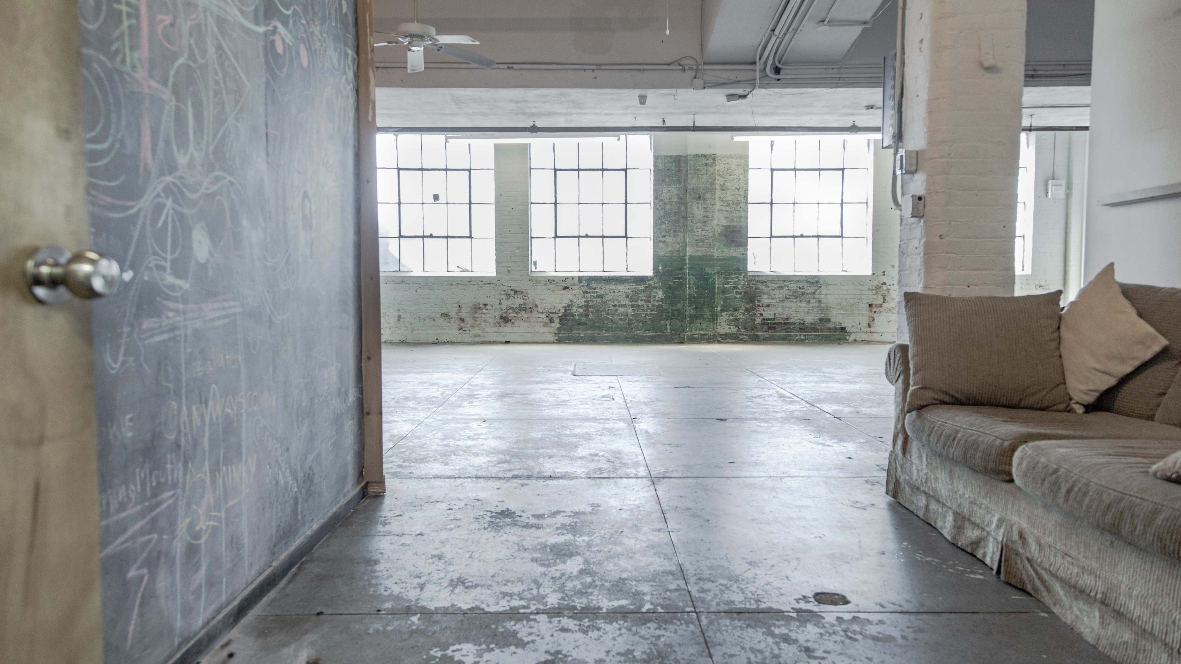 Urban Industrial Loft With Natural Light Image in Little Falls Township, Little Falls, NJ