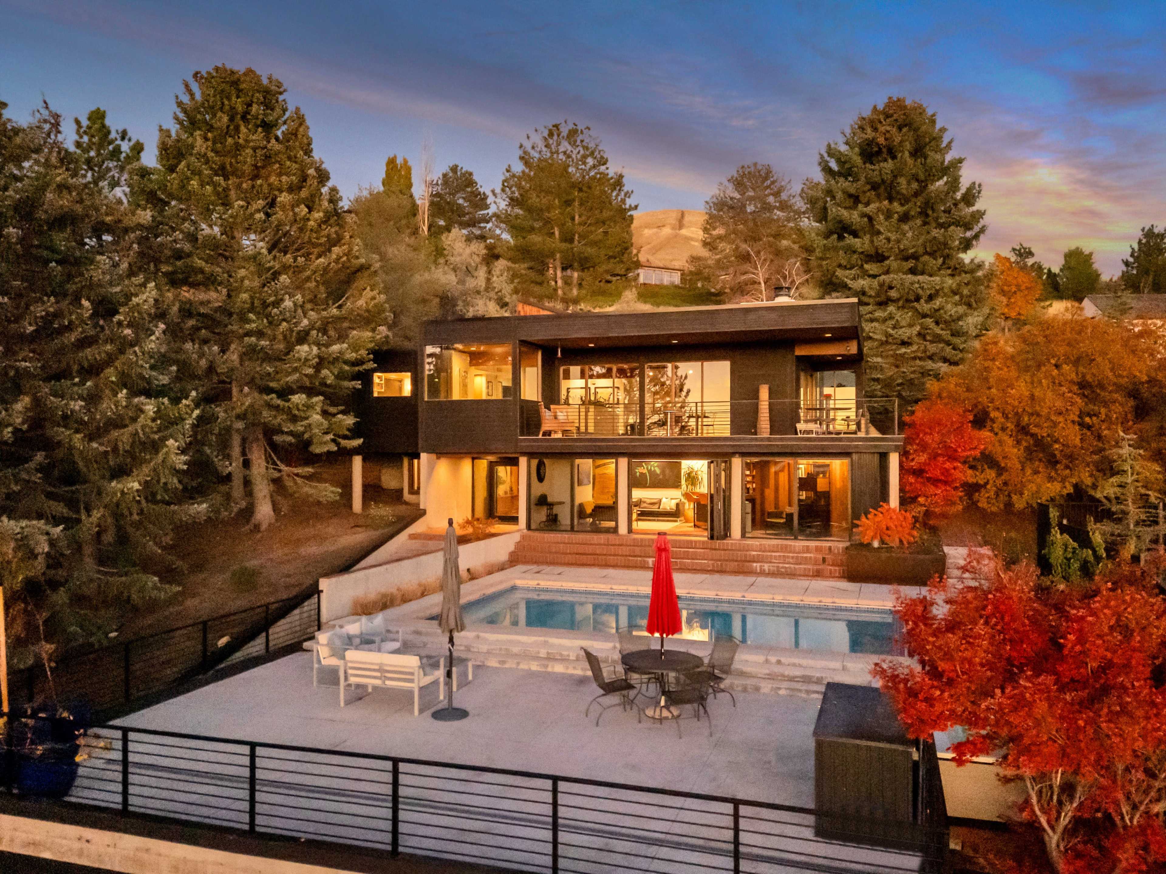 The LOOKOUT: Mid-Century  with Skyline Views + Pool + Hot-tub + Bar Image in The Avenues, Salt Lake City, UT