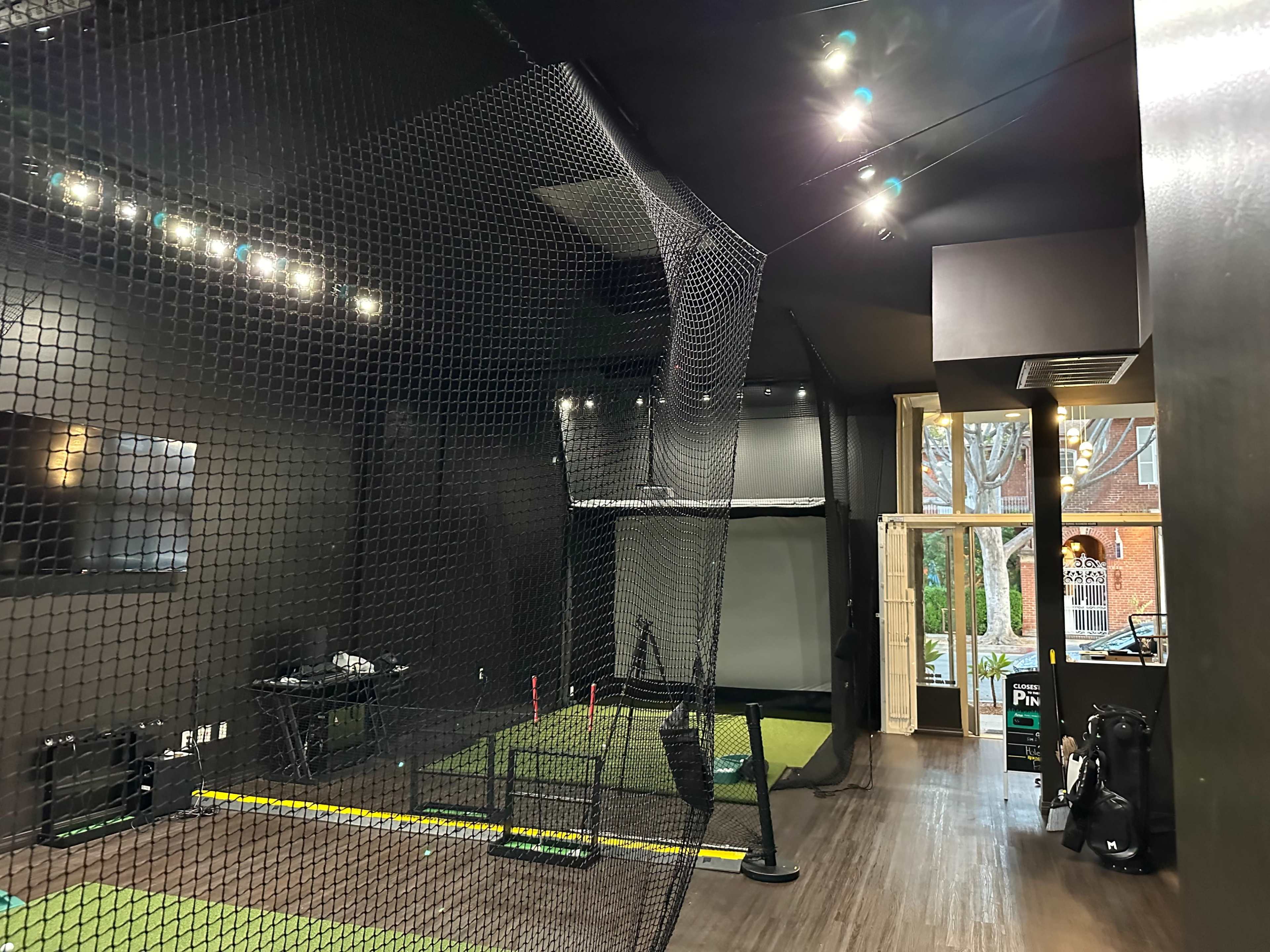 Modern Indoor Golf Studio for private events Image in Pasadena, Pasadena, CA