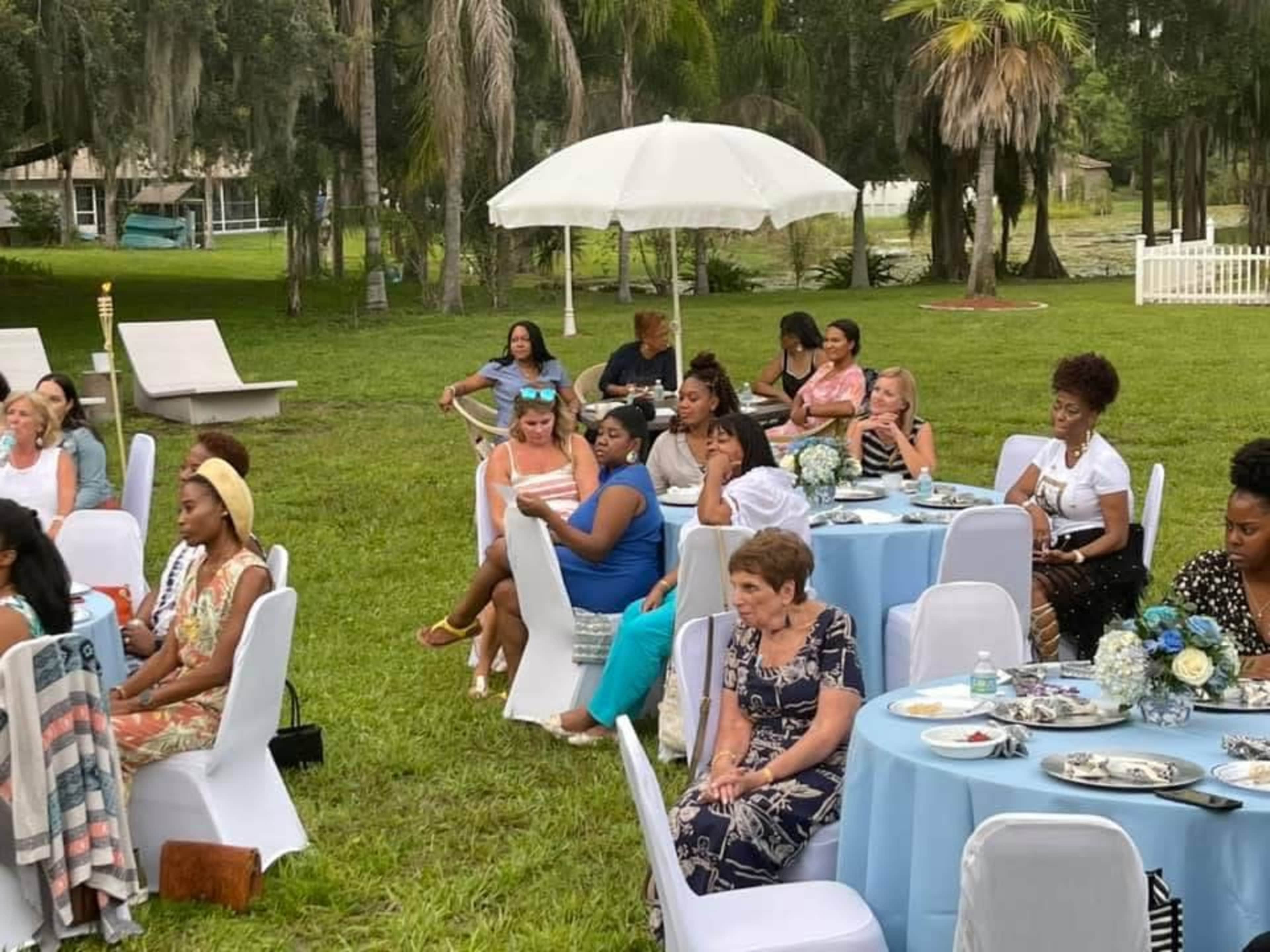 Outdoor Oasis in Odessa on the Lake Image in Keystone, Odessa, FL