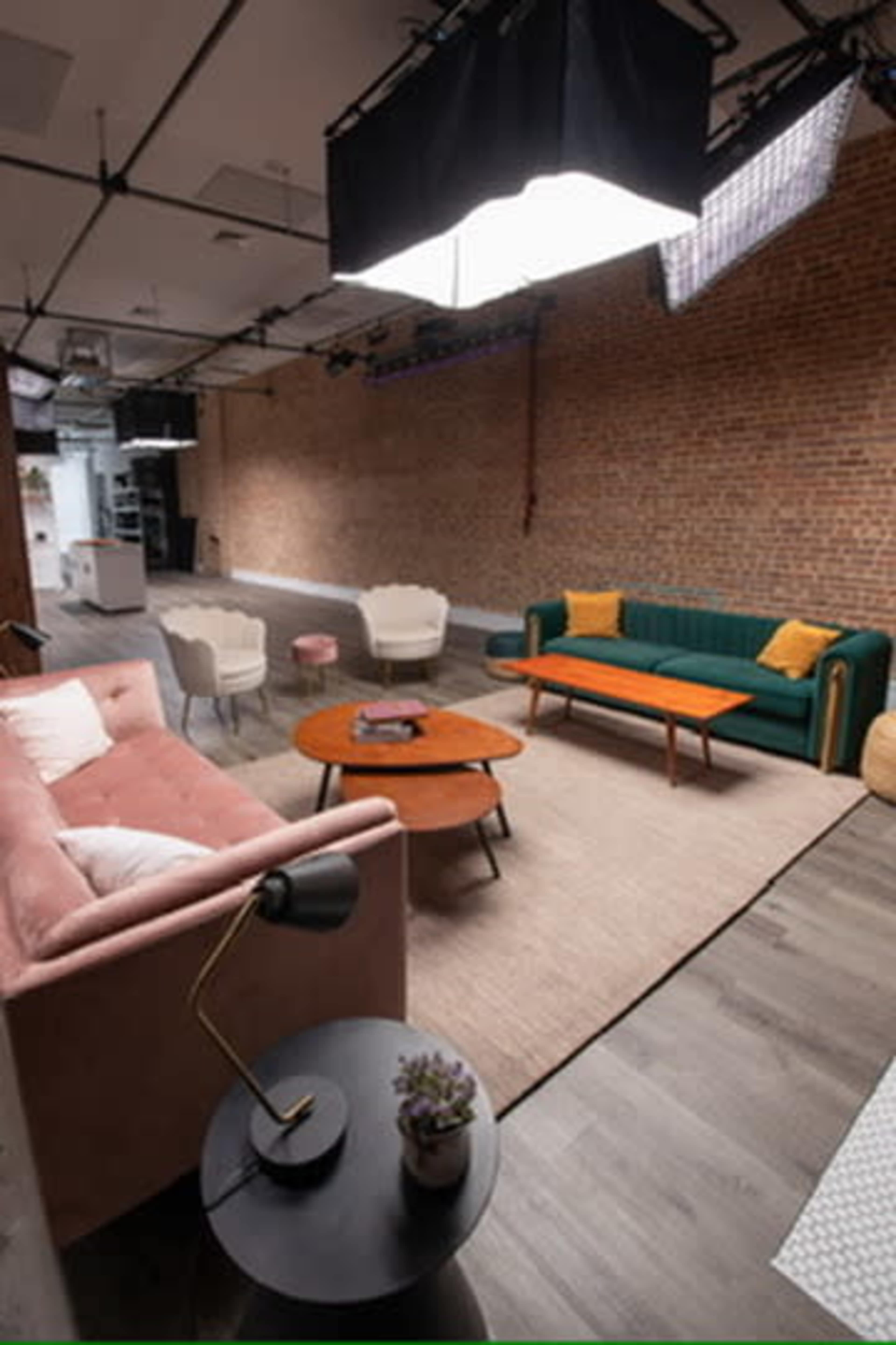 Amazing Luxury Downtown Brooklyn Event Space & Studio with Full Kitchen, Minutes From Manhattan Image in Clinton Hill, Brooklyn, NY
