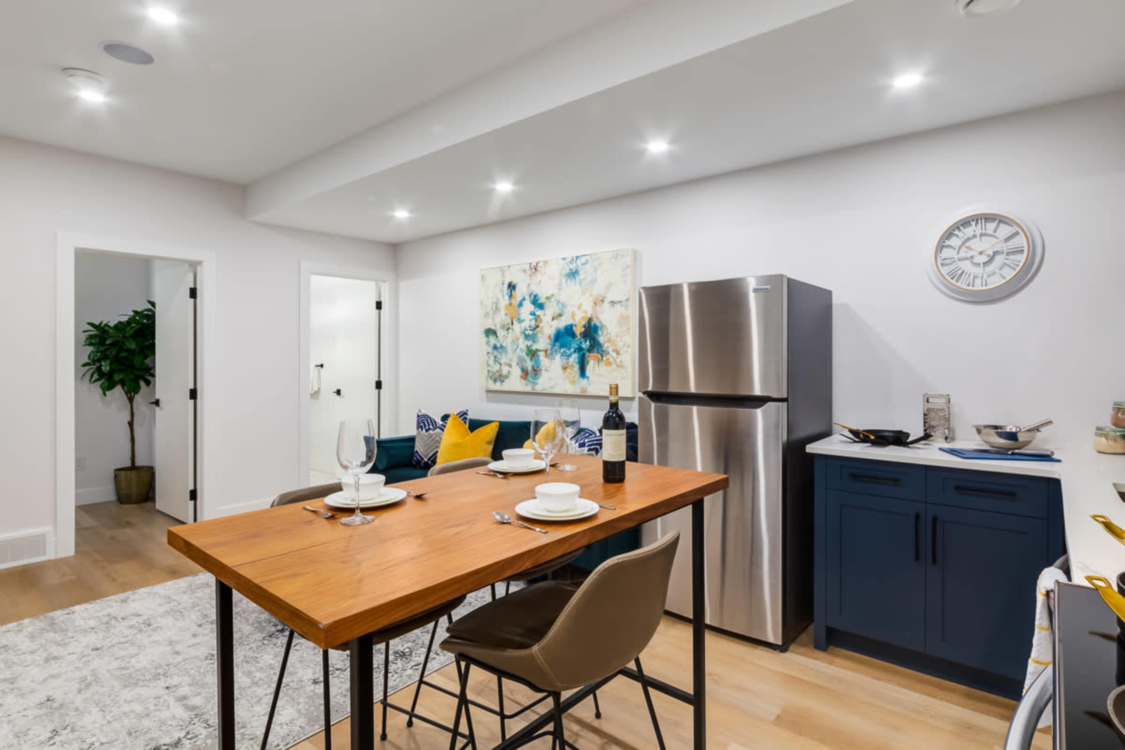 Urban Duplex w/ Hot Tub, 2 Kitchens & Fireplace. Image in Southwest Calgary, Calgary, AB