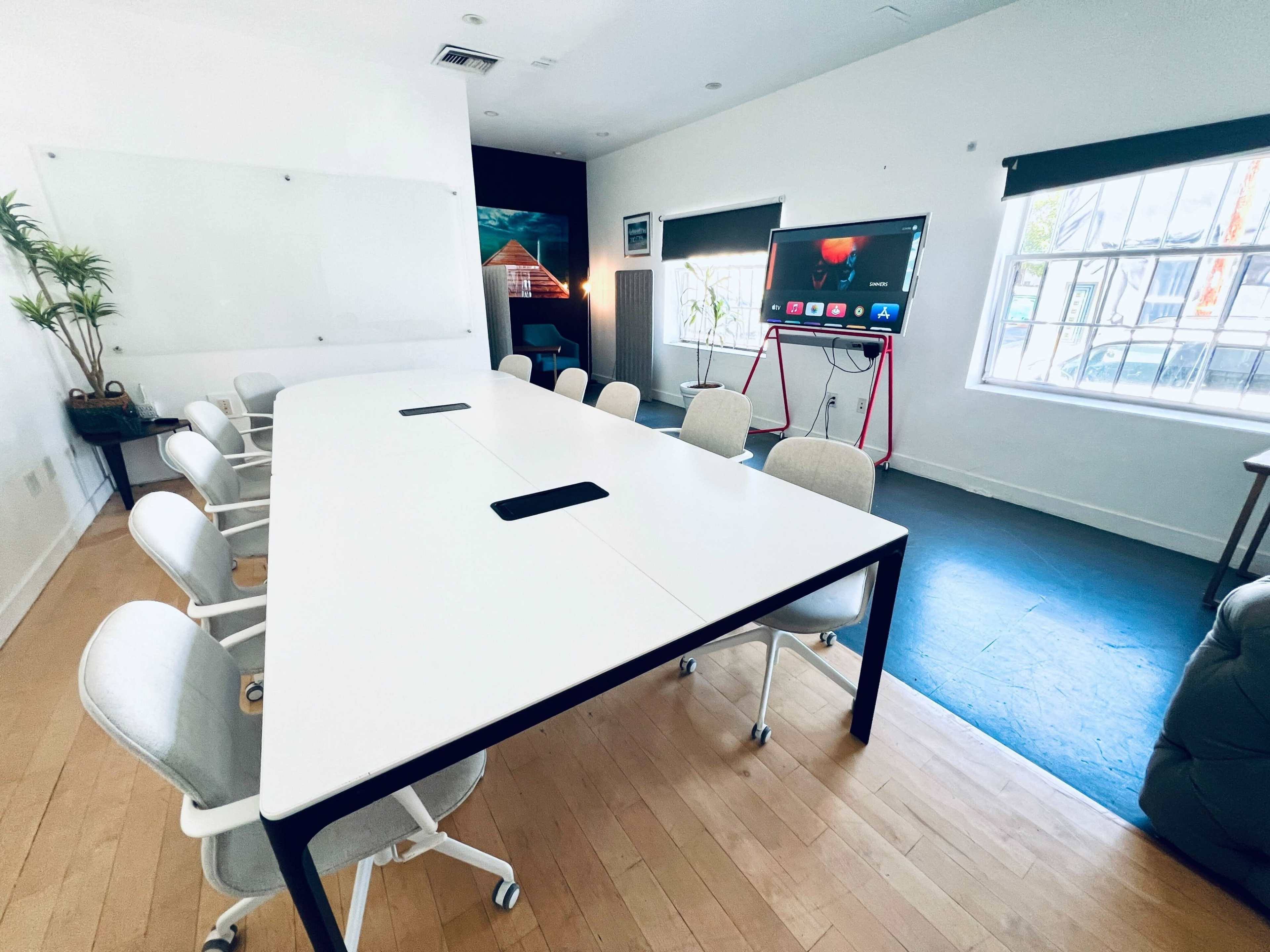 New - Bright & Breezy Meeting Room by the Beach (Seats 12+) Image in Ocean Park, Santa Monica, CA