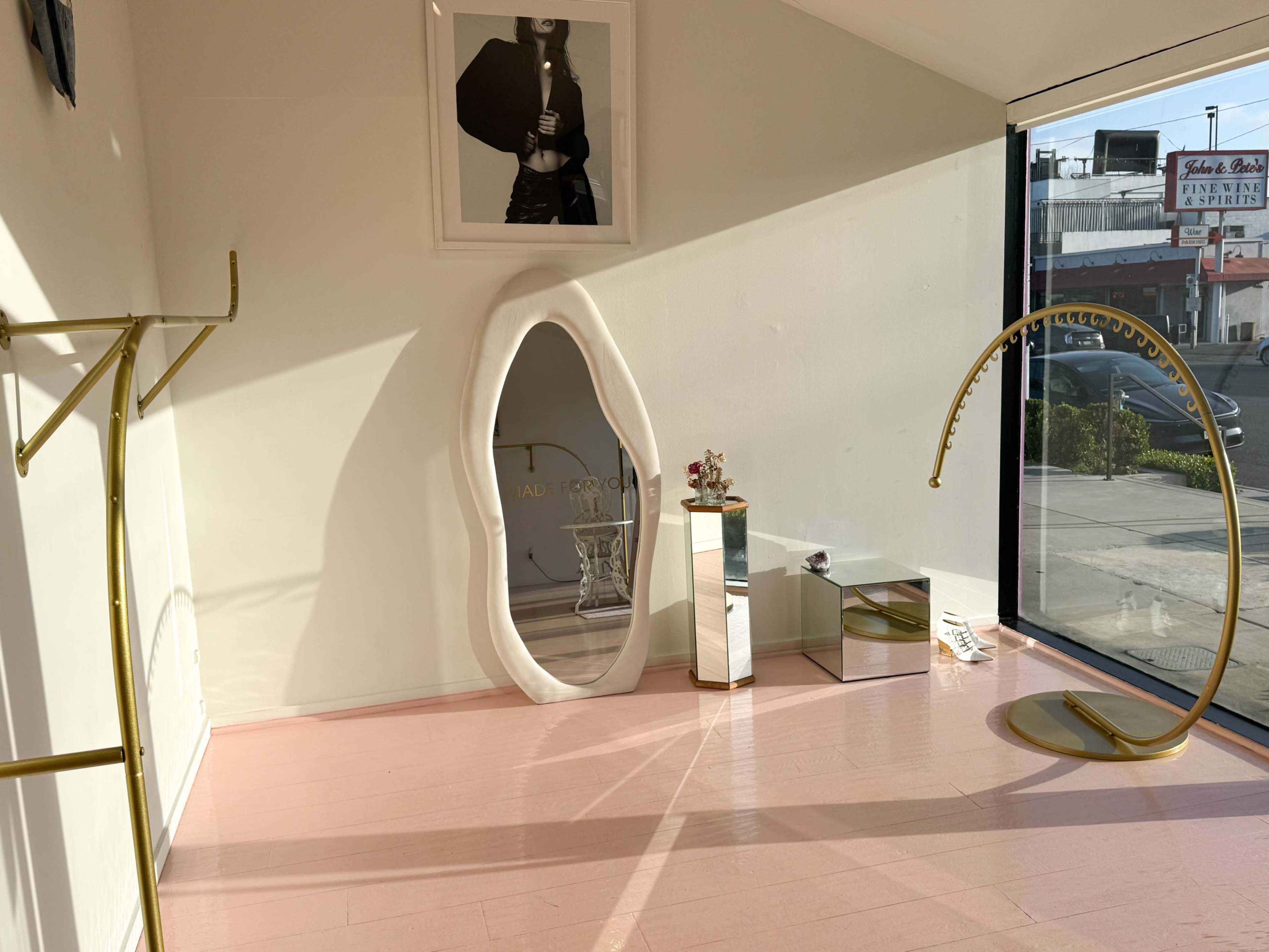 Luxurious West Hollywood boutique storefront Image in Central LA, LOS ANGELES, CA