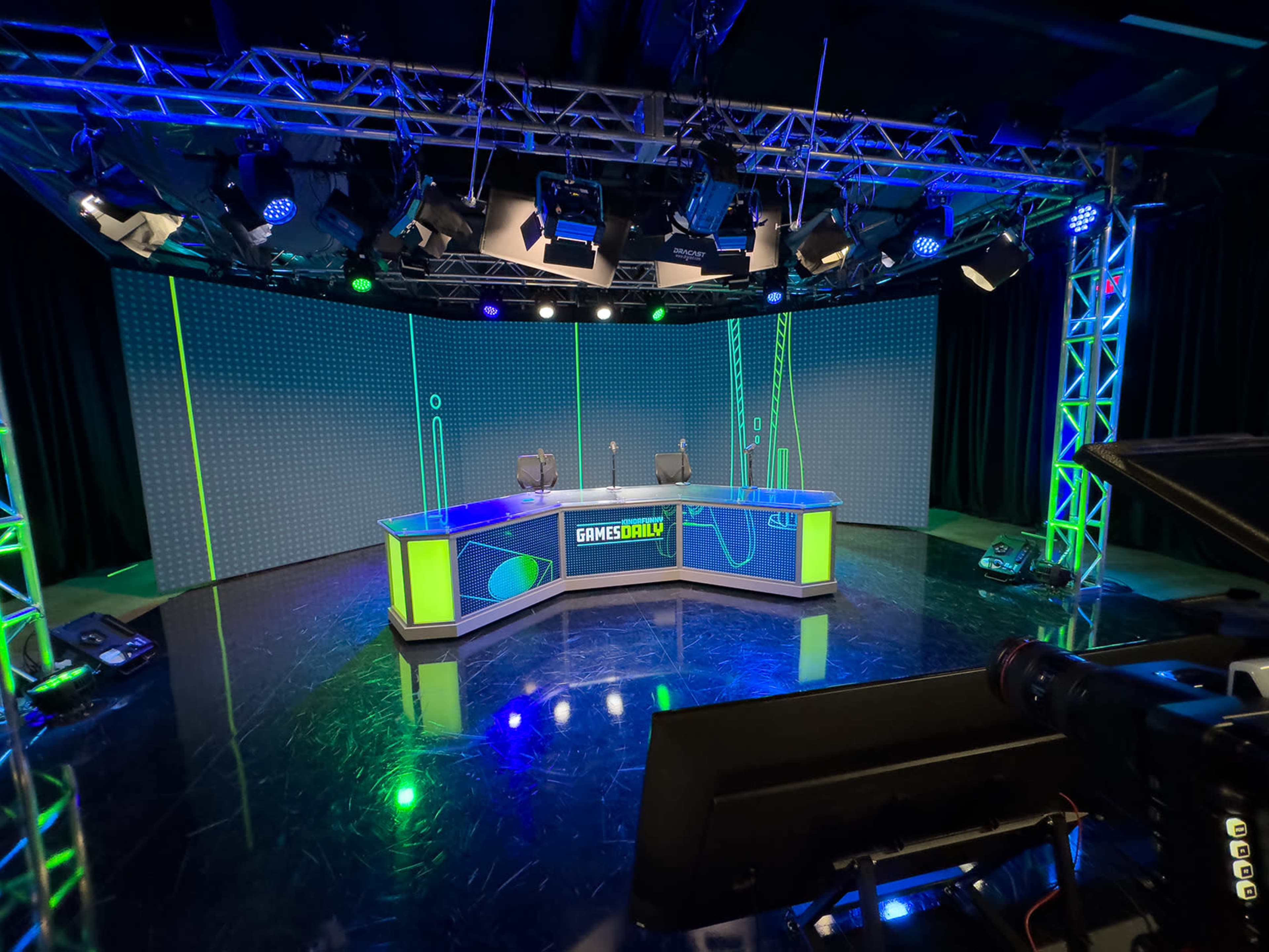 Large Streaming Content Creation Studio Image in Hillside, Daly City, CA