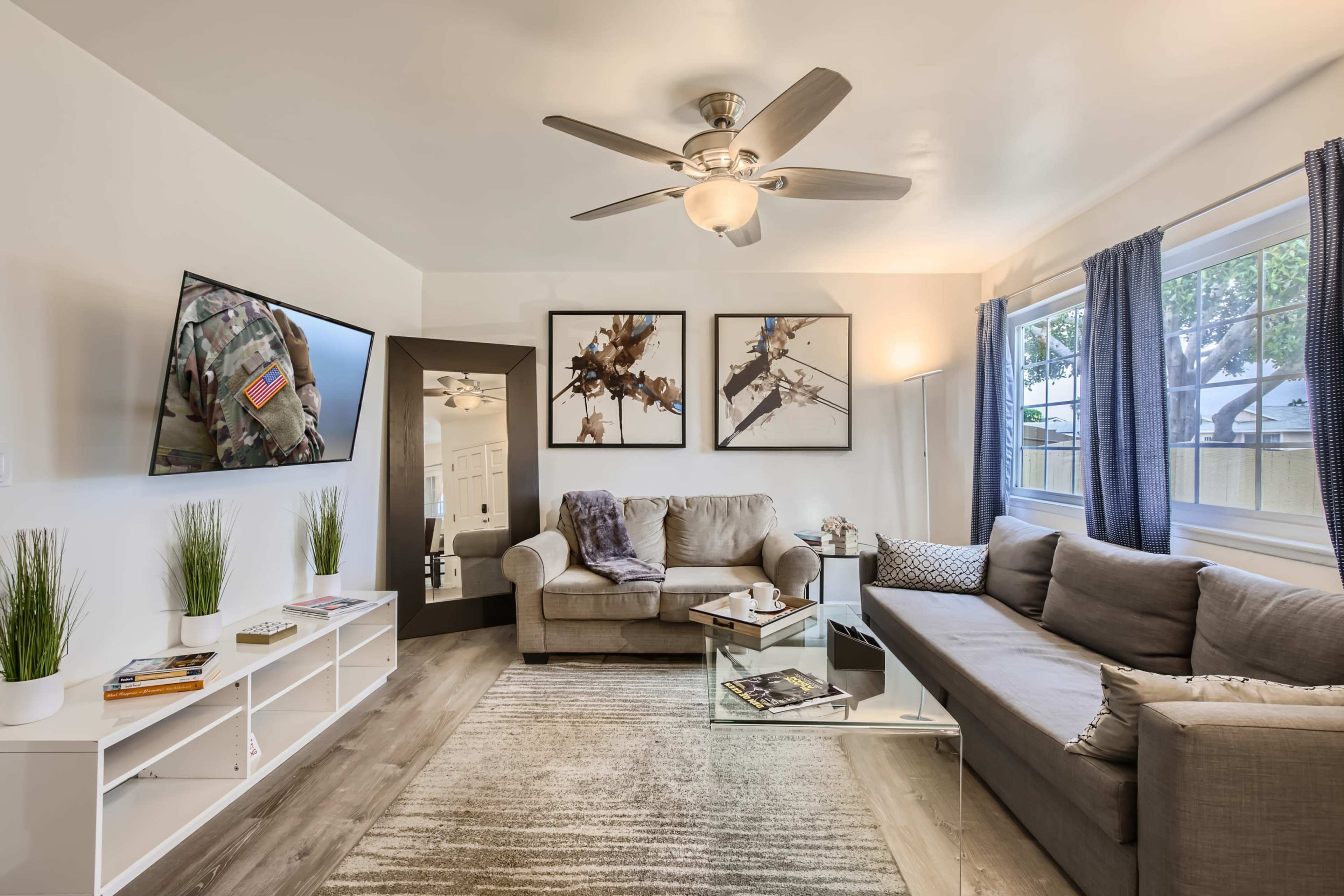 Oceanside 6BR with Backyard - 15 Min To Beach Image in North Valley, Oceanside, CA
