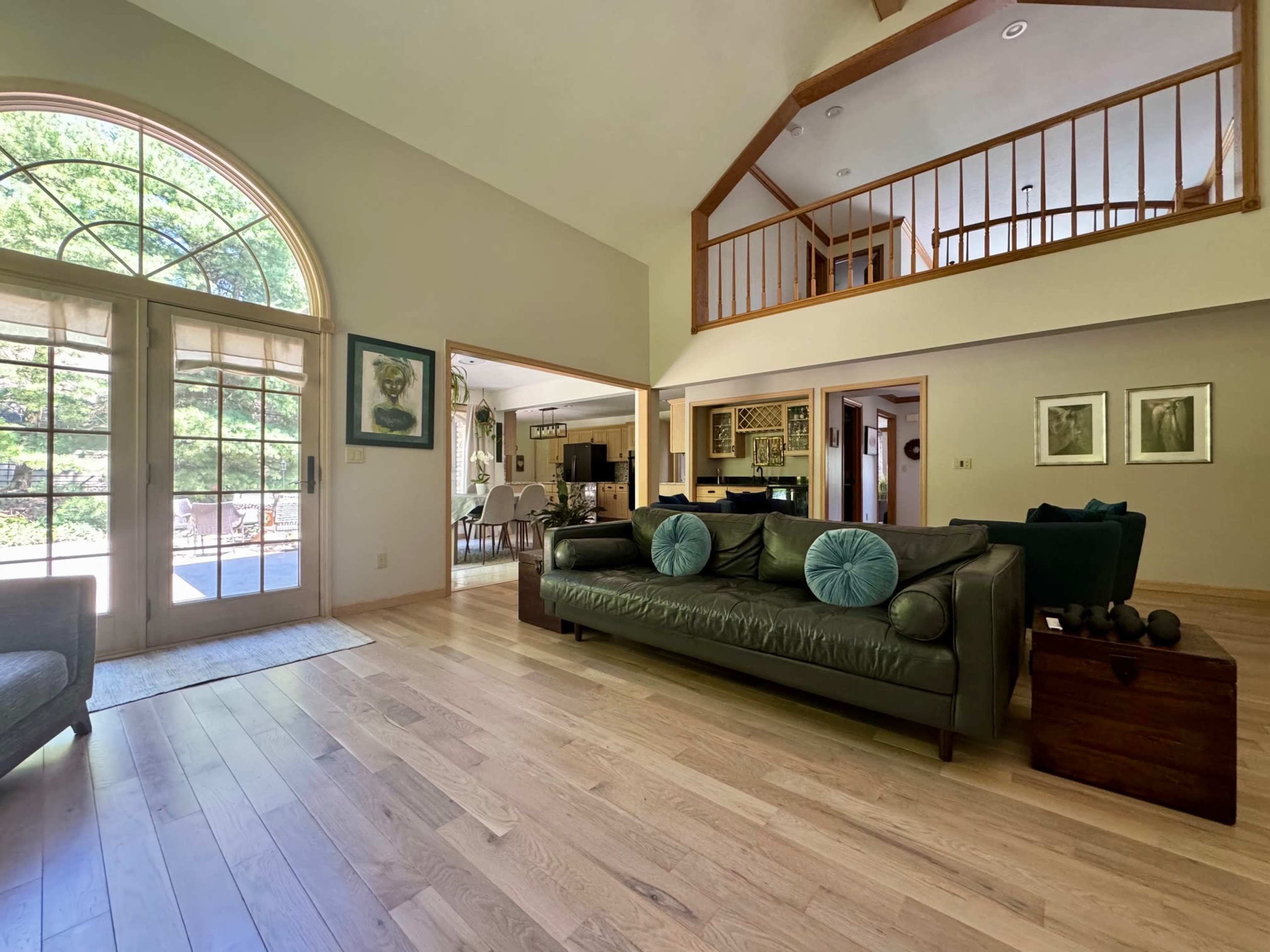 Timeless Colonial Brick Residence Image in Brecksville, Brecksville, OH