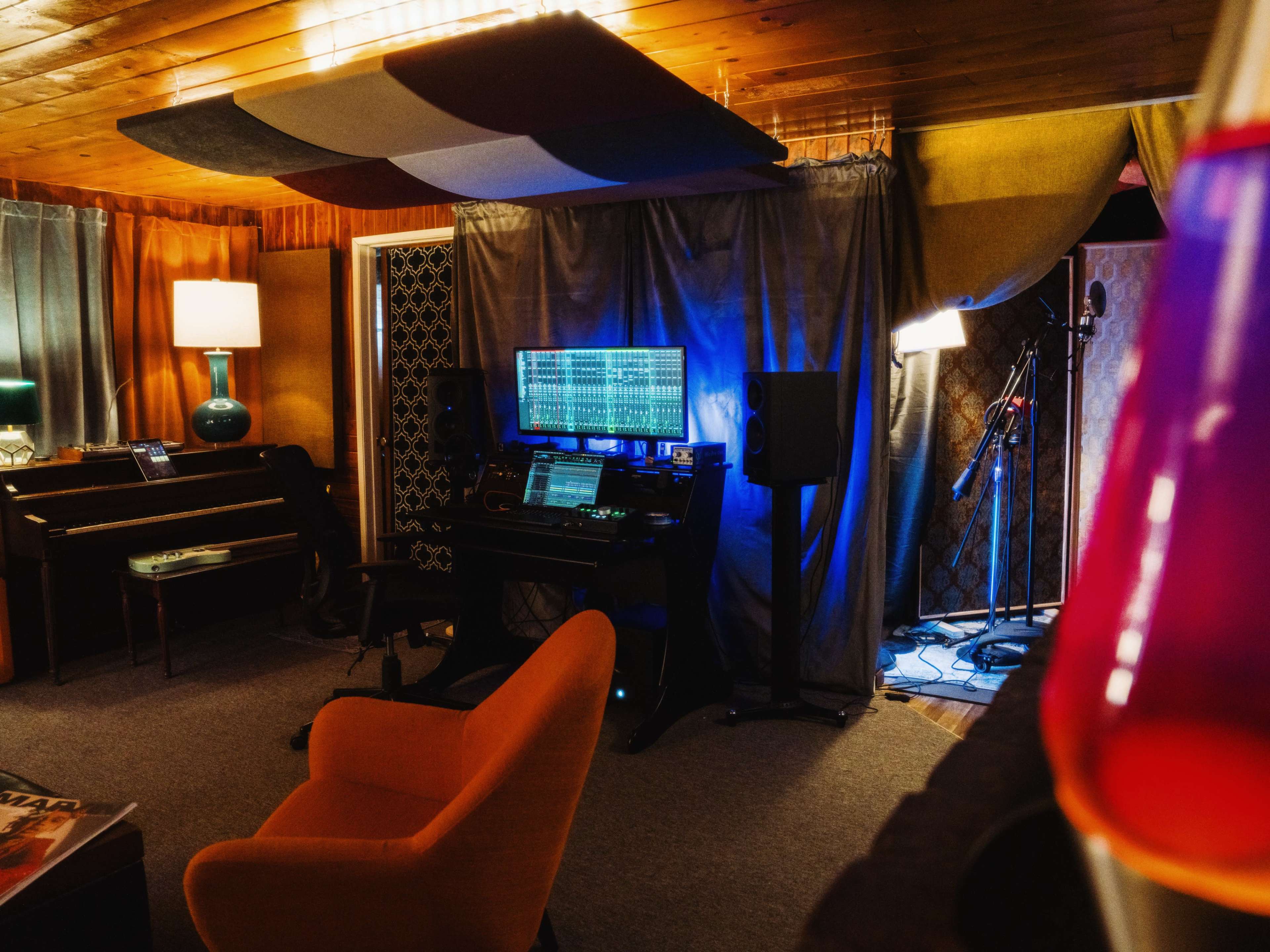Rustic Urban Recording Studio in Van Nuys Image in Lake Balboa, Van Nuys, CA