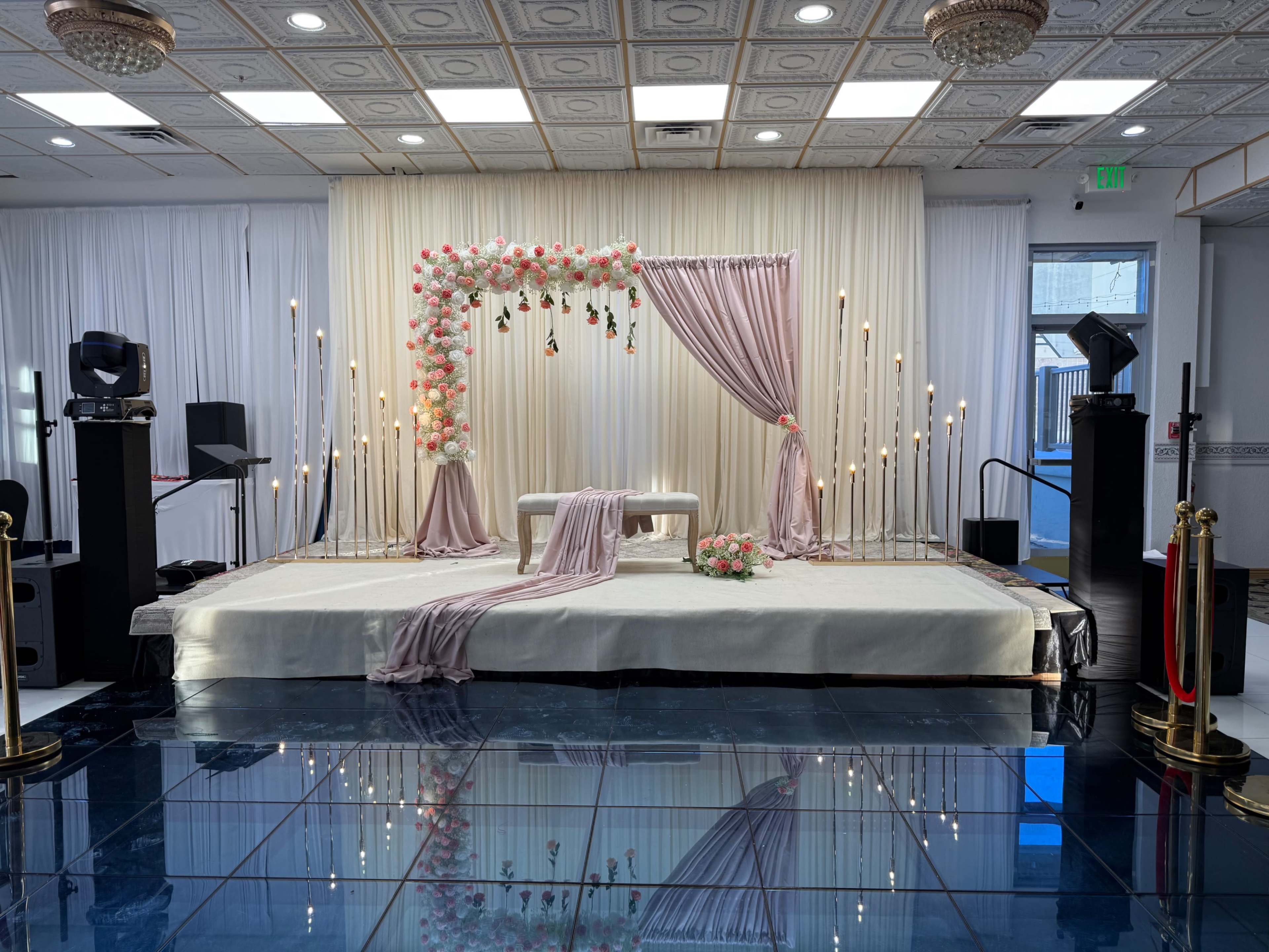 Premium banquet Hall for, Cooperate meetings, Weddings, Birthday party etc Image in Lone Tree, Lone Tree,, CO