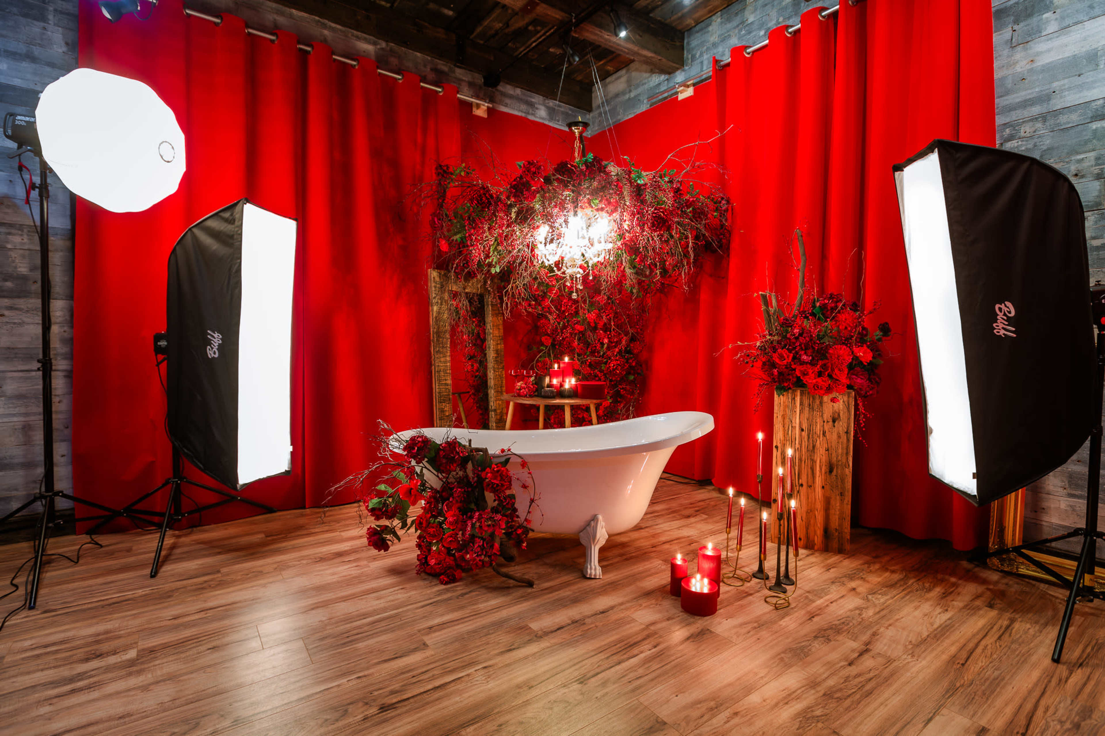 photo studio with decorations Image in Lilburn, Lilburn, GA