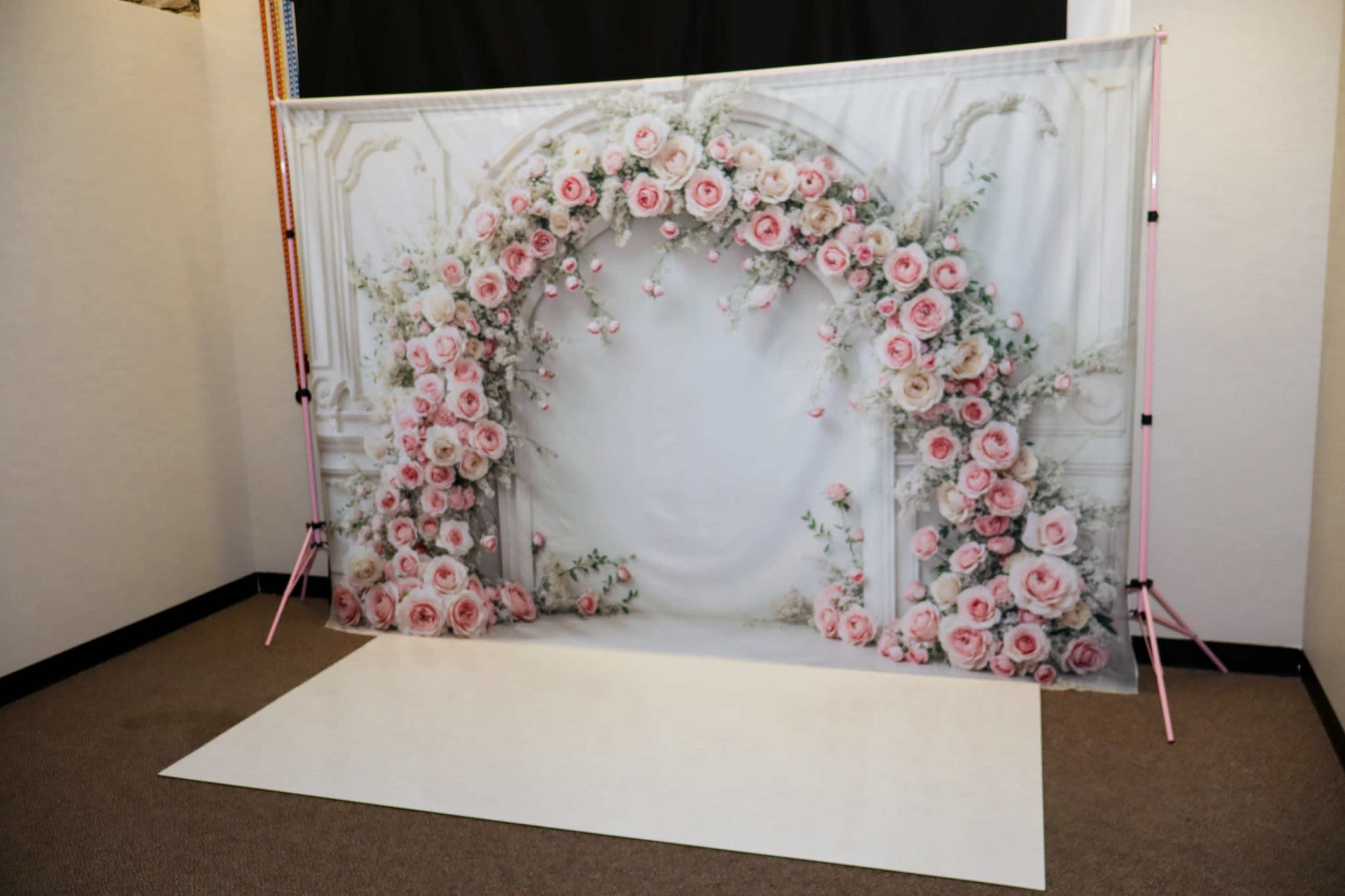 Valentines floral arch set for mini photo session Image in Applewood, Lakewood, CO