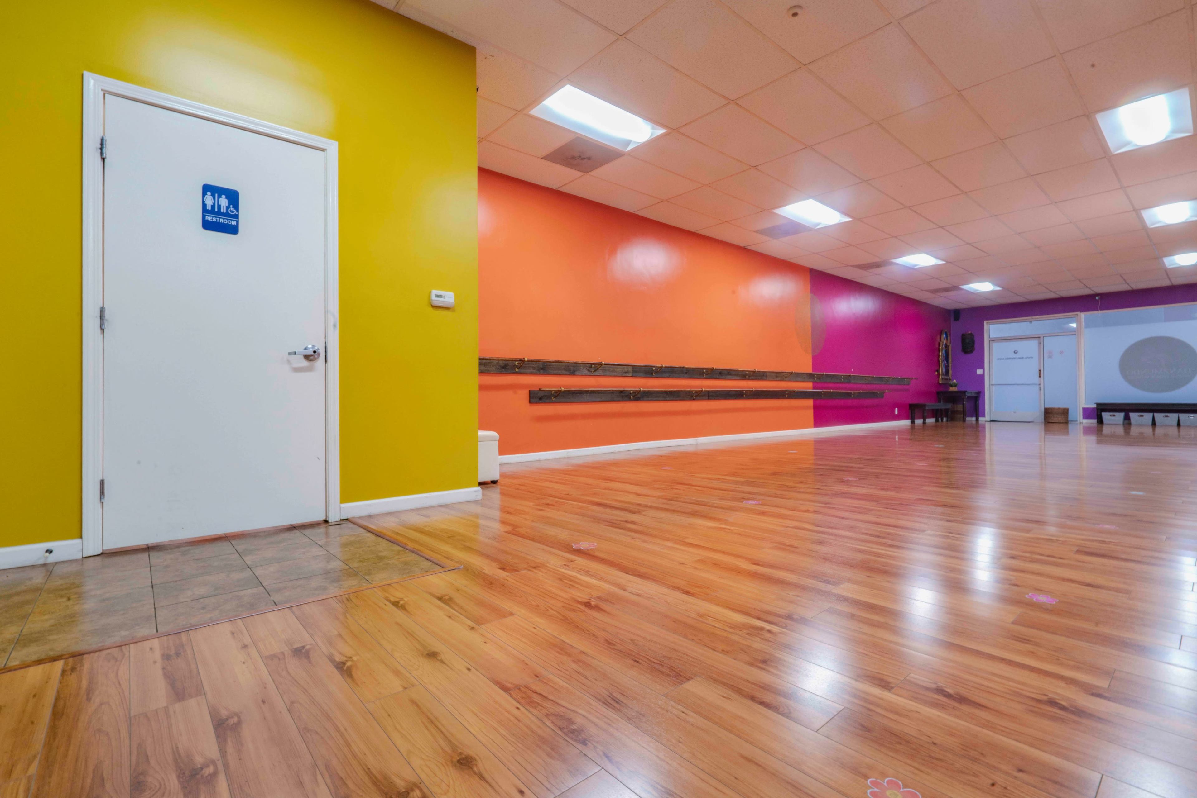 Vibrant Los Angeles Dance Studio/Event Space Image in Encino, Encino, CA