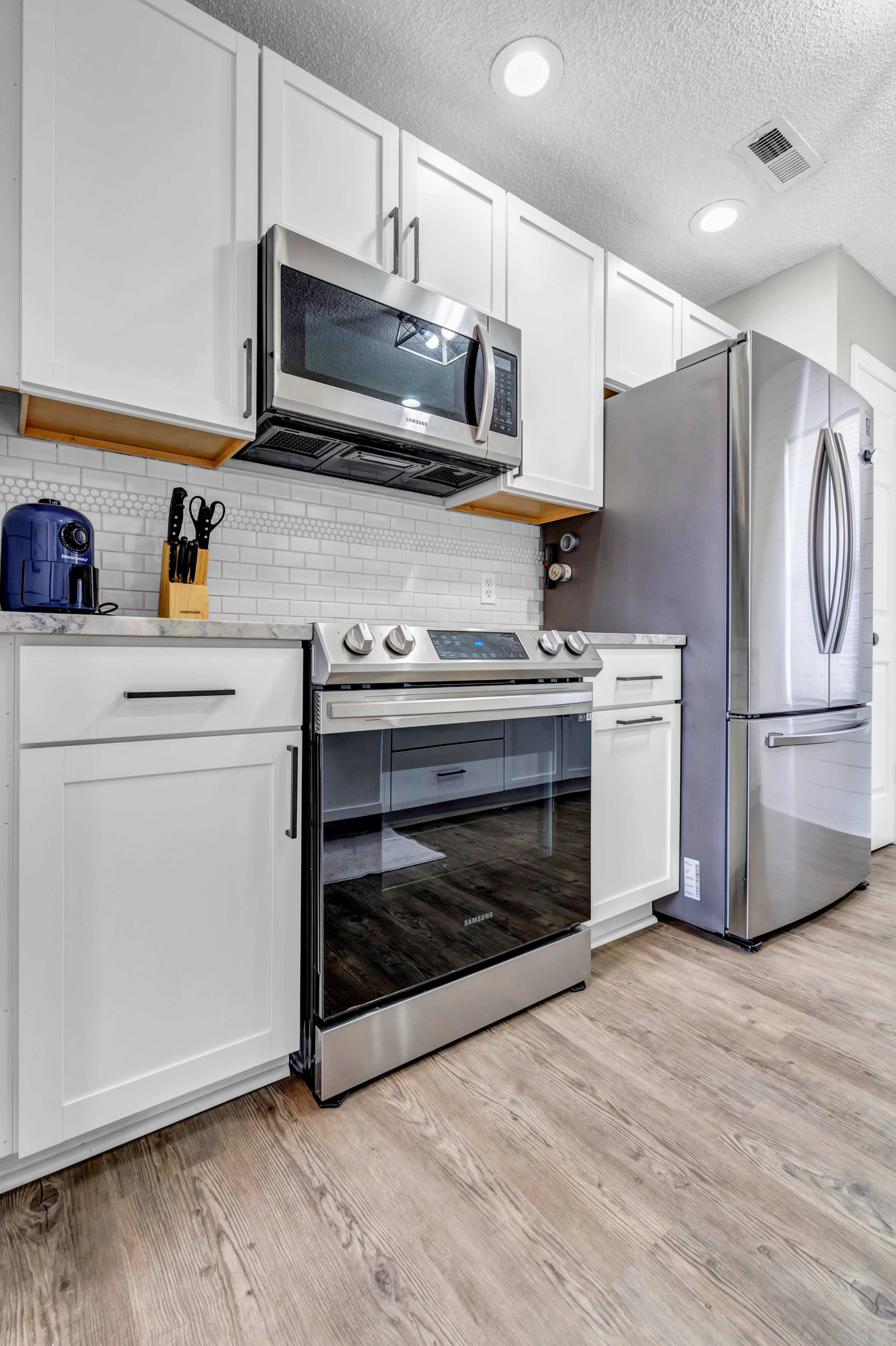 Cozy Elegant & Modern Cottage Home Image in Forestbrook, Myrtle Beach, SC