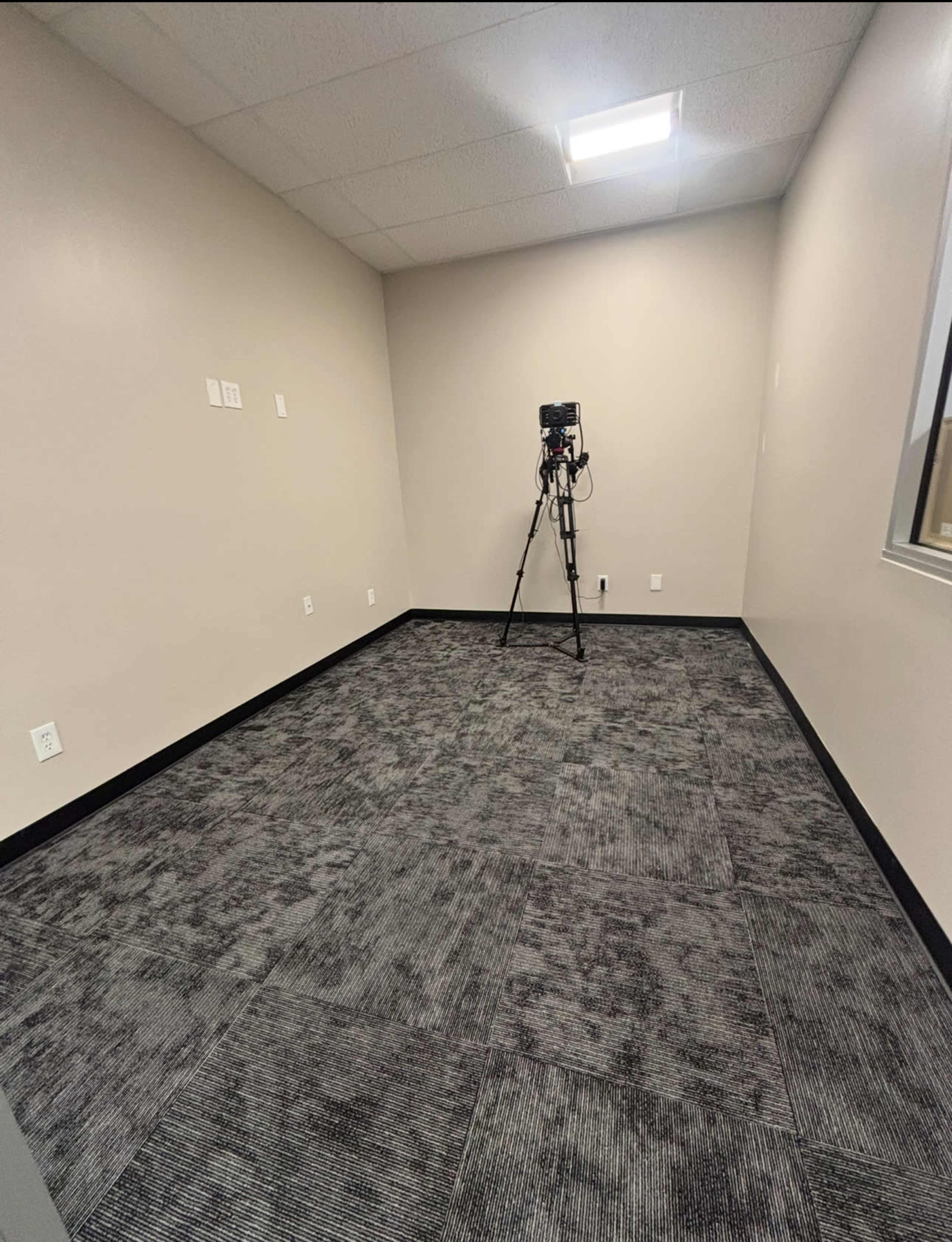 Professional Meeting & Seminar Space Image in Cerritos, Cerritos, CA