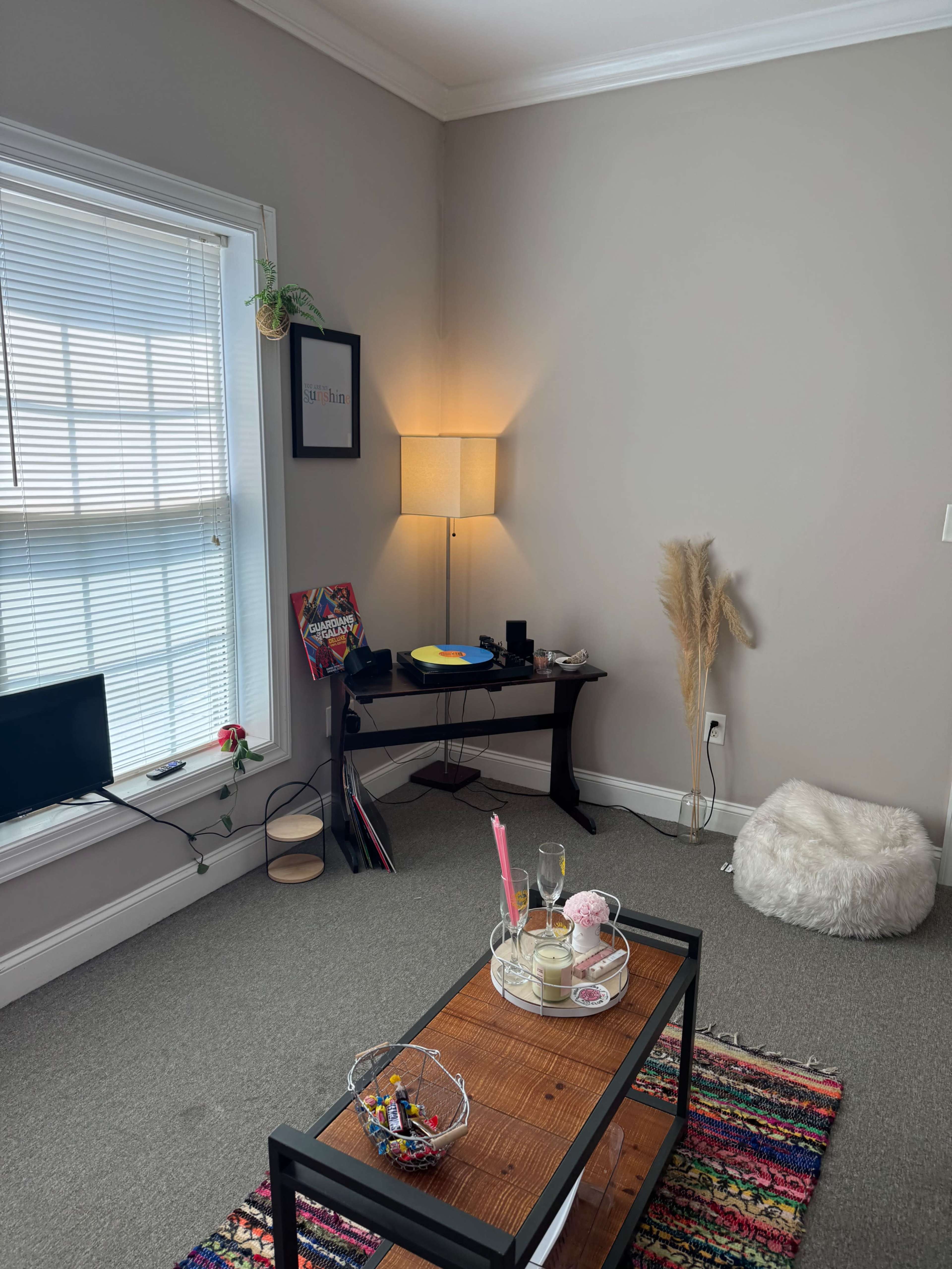 Pink Tree Studio – TikTok, Podcast & Photo Ready Image in Georgetown, Savannah, GA